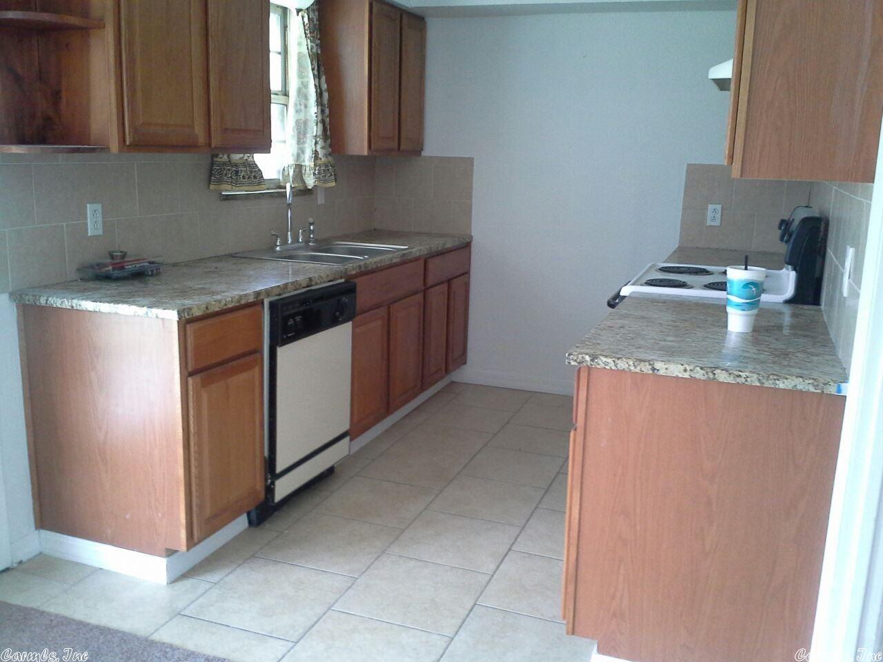 J & M Estates - Residential Lease