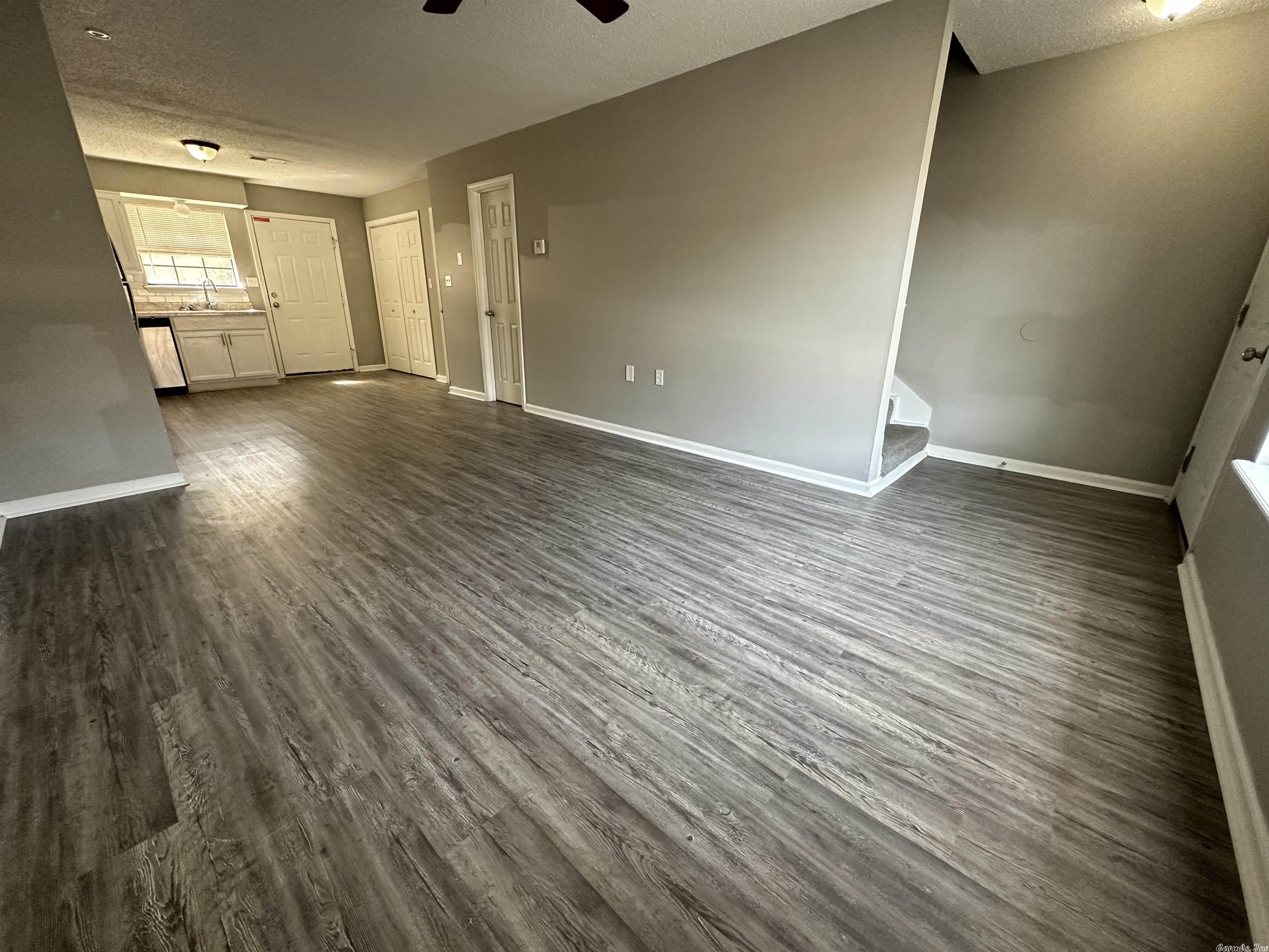 Twin Lakes - Residential Lease