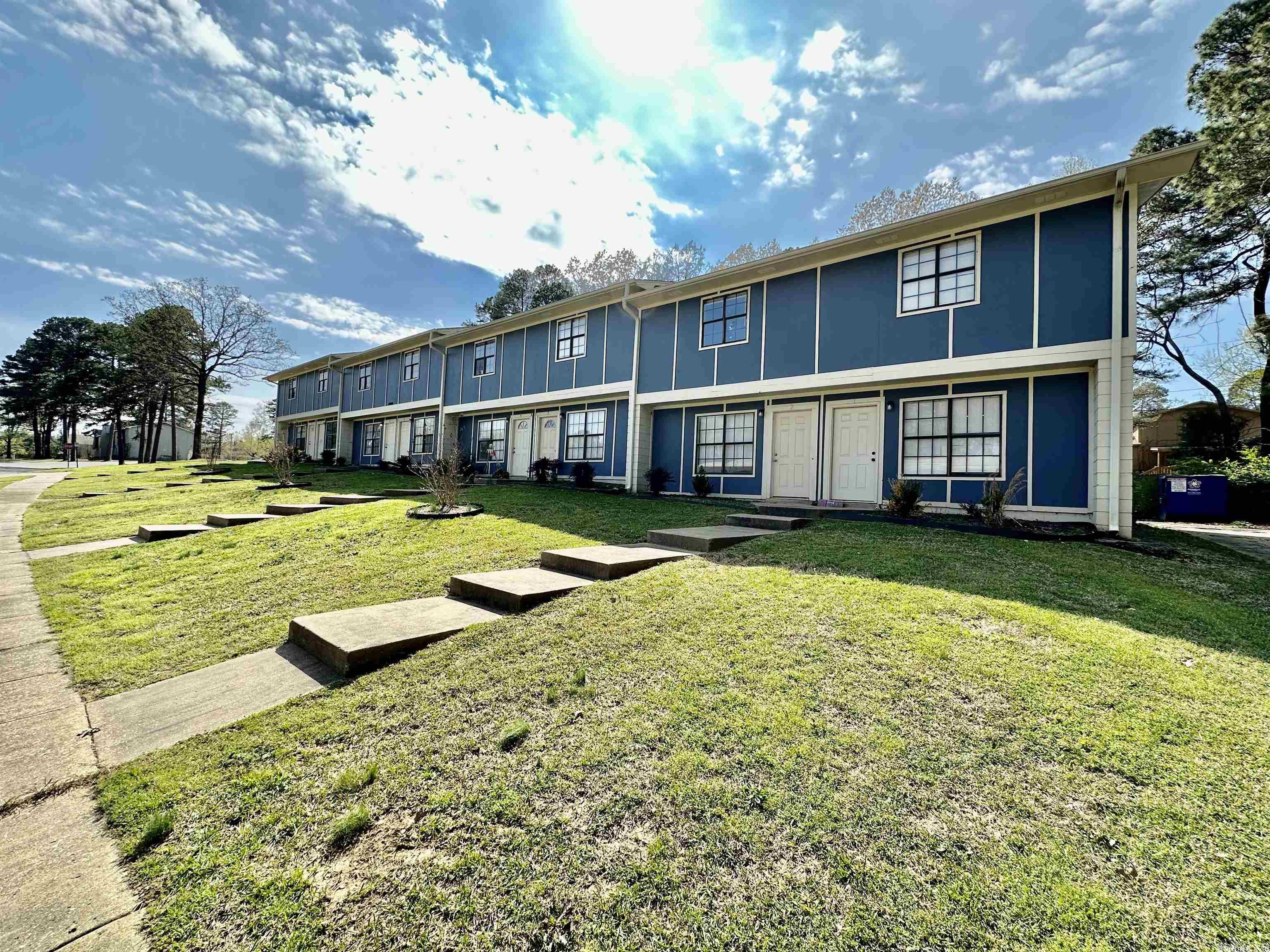 Twin Lakes - Residential Lease