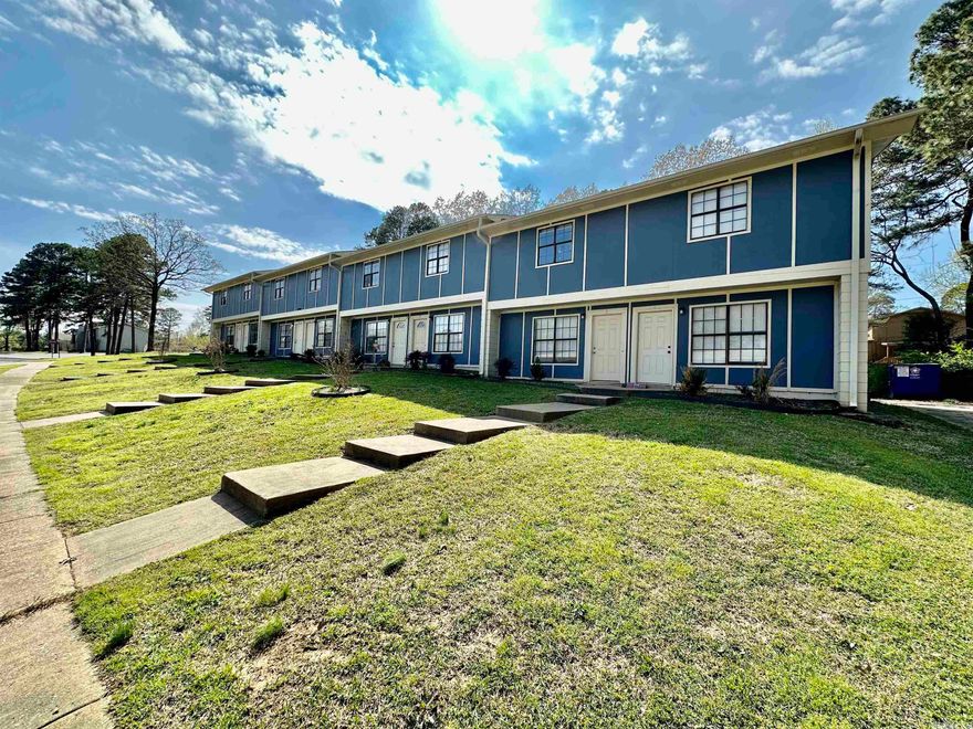 Completely remolded townhome! 2 bedroom 1.5 bath! Vinyl flooring throughout!