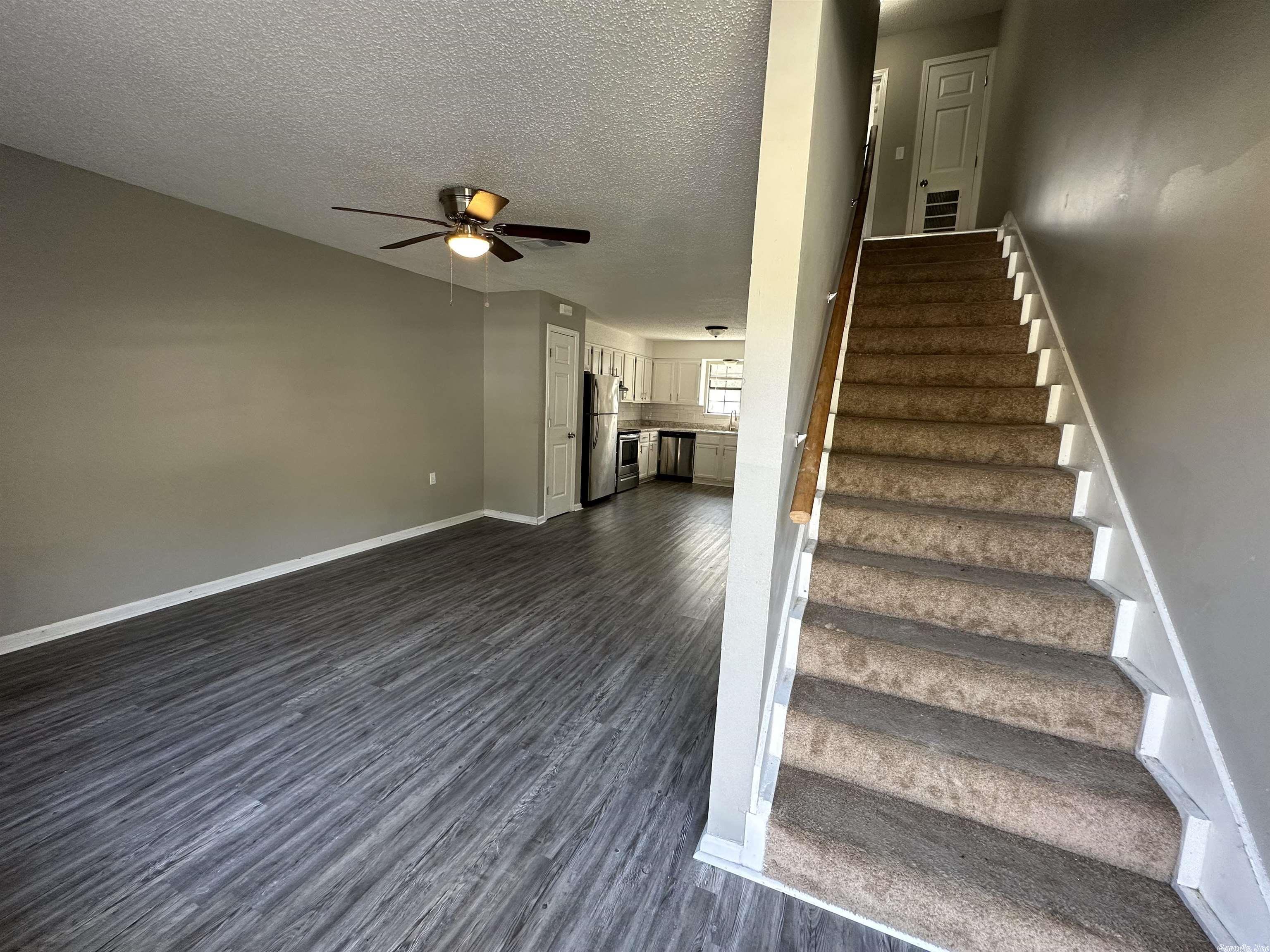 Twin Lakes - Residential Lease