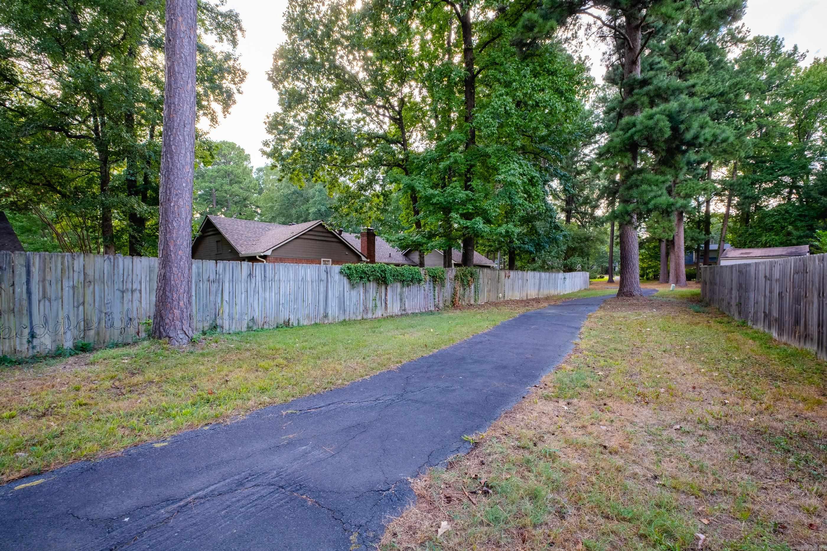 KIMBERLY MANOR ADDN - Residential