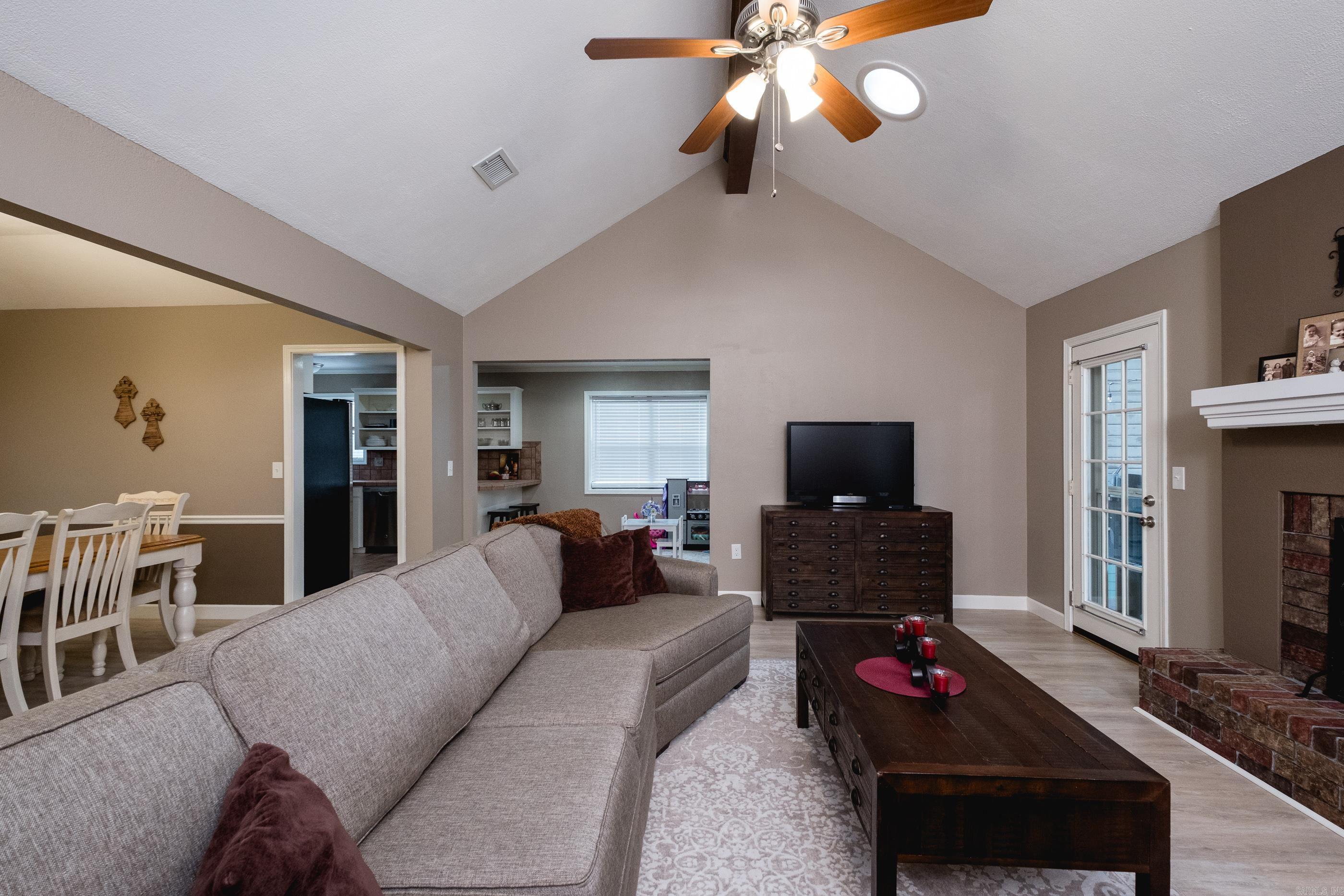 KIMBERLY MANOR ADDN - Residential