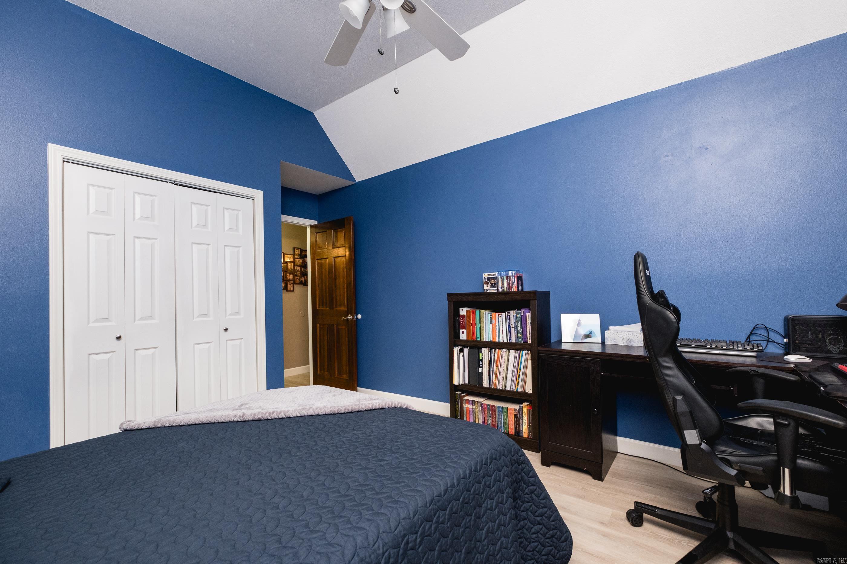 KIMBERLY MANOR ADDN - Residential