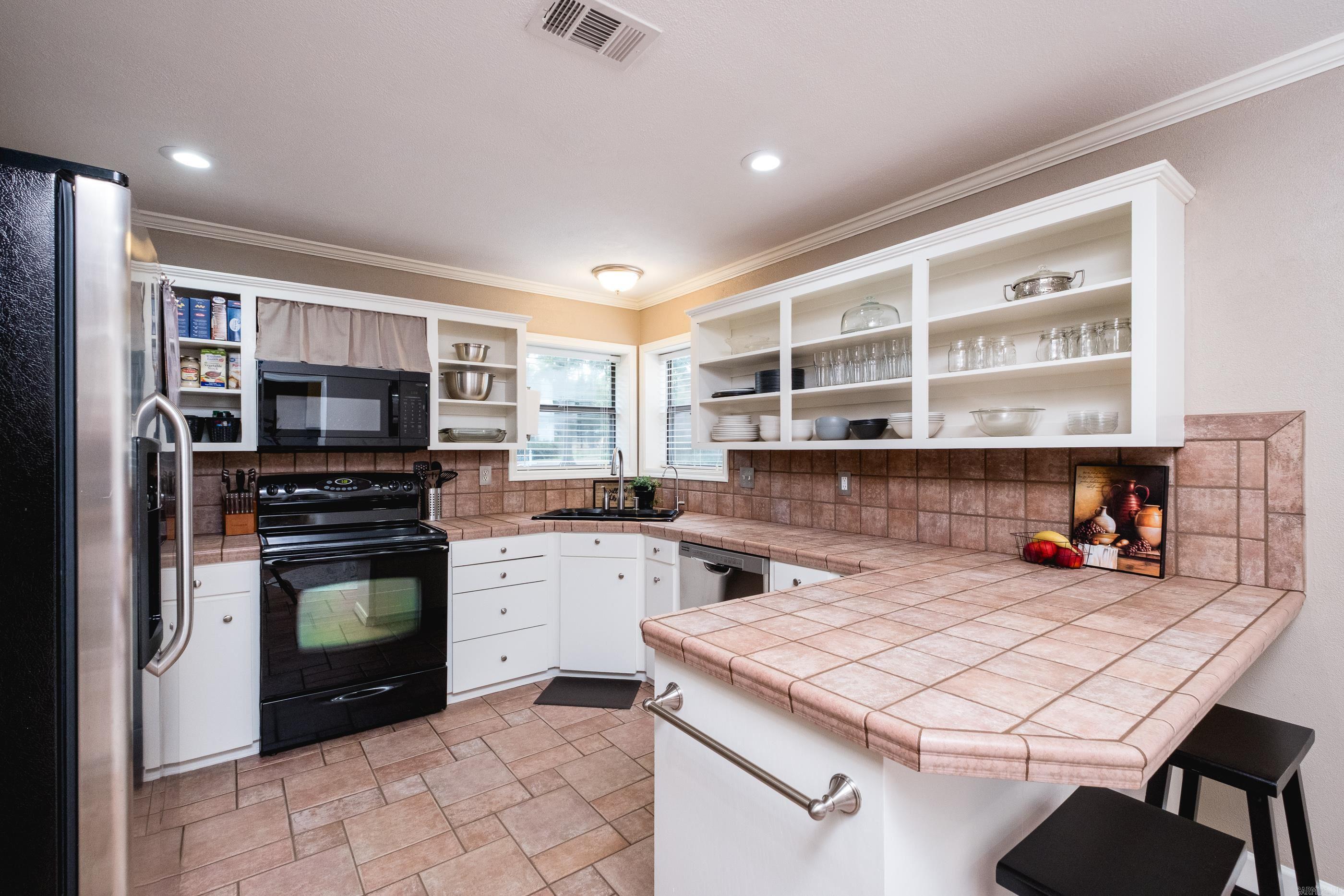 KIMBERLY MANOR ADDN - Residential