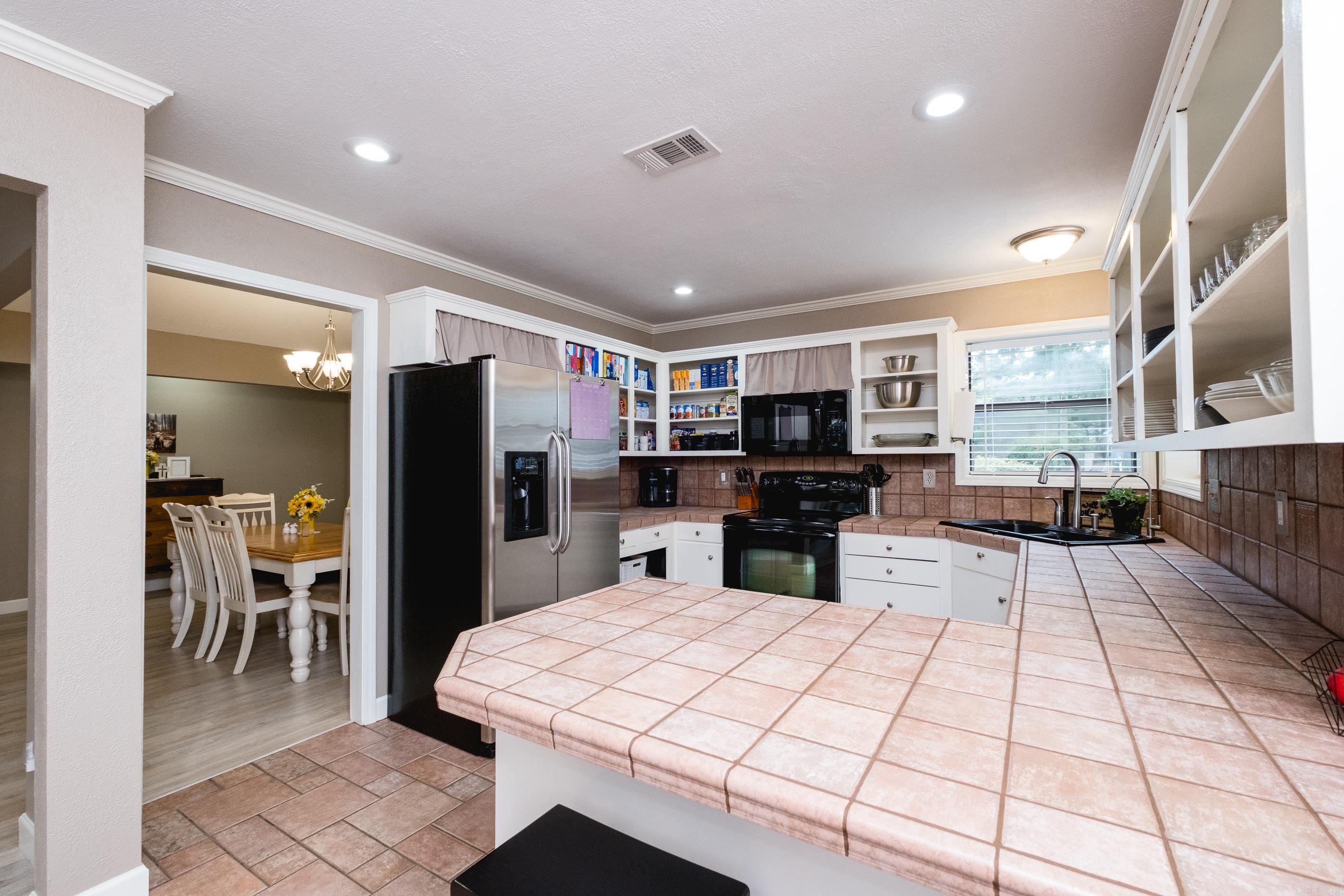 KIMBERLY MANOR ADDN - Residential