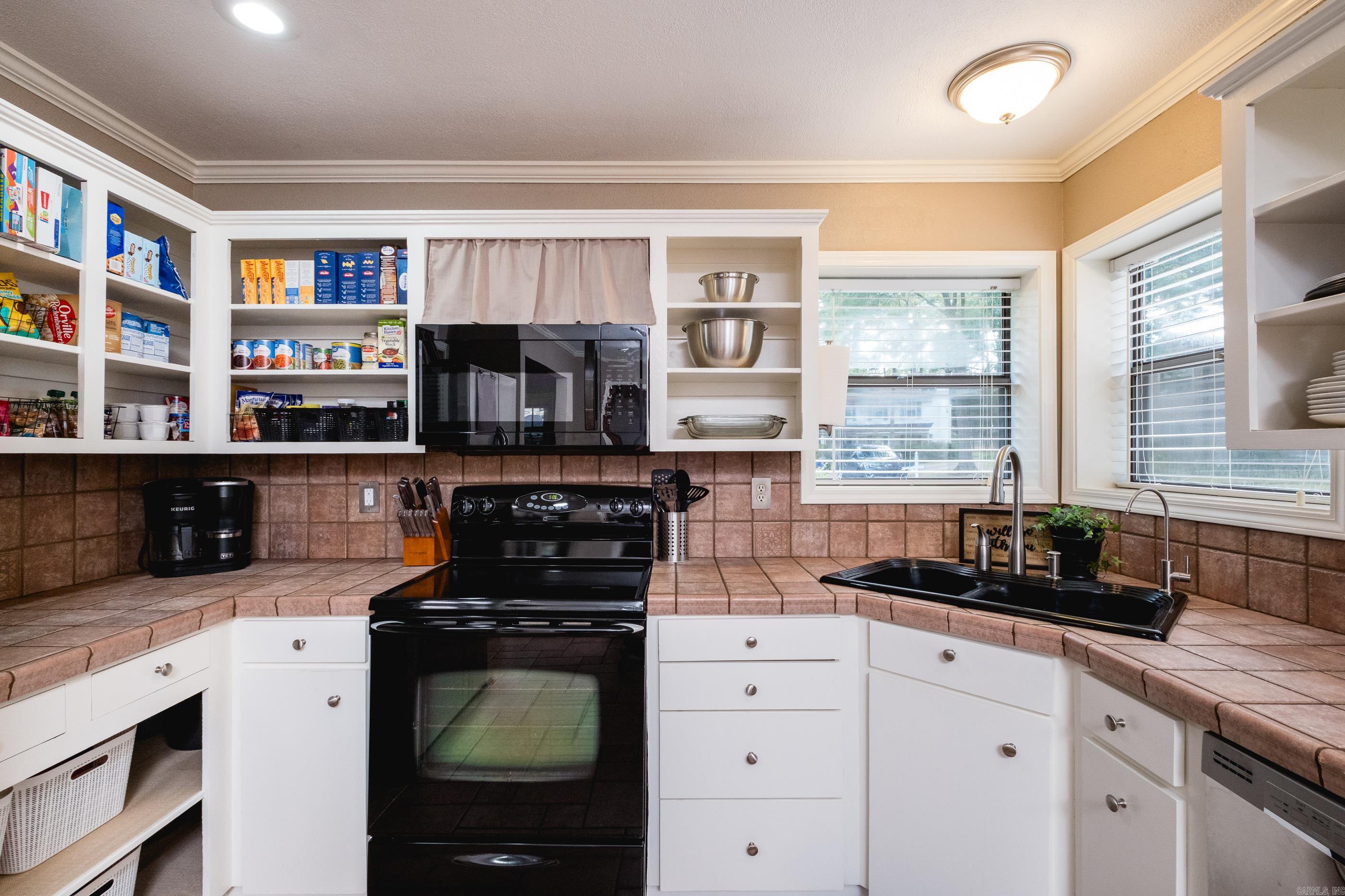 KIMBERLY MANOR ADDN - Residential