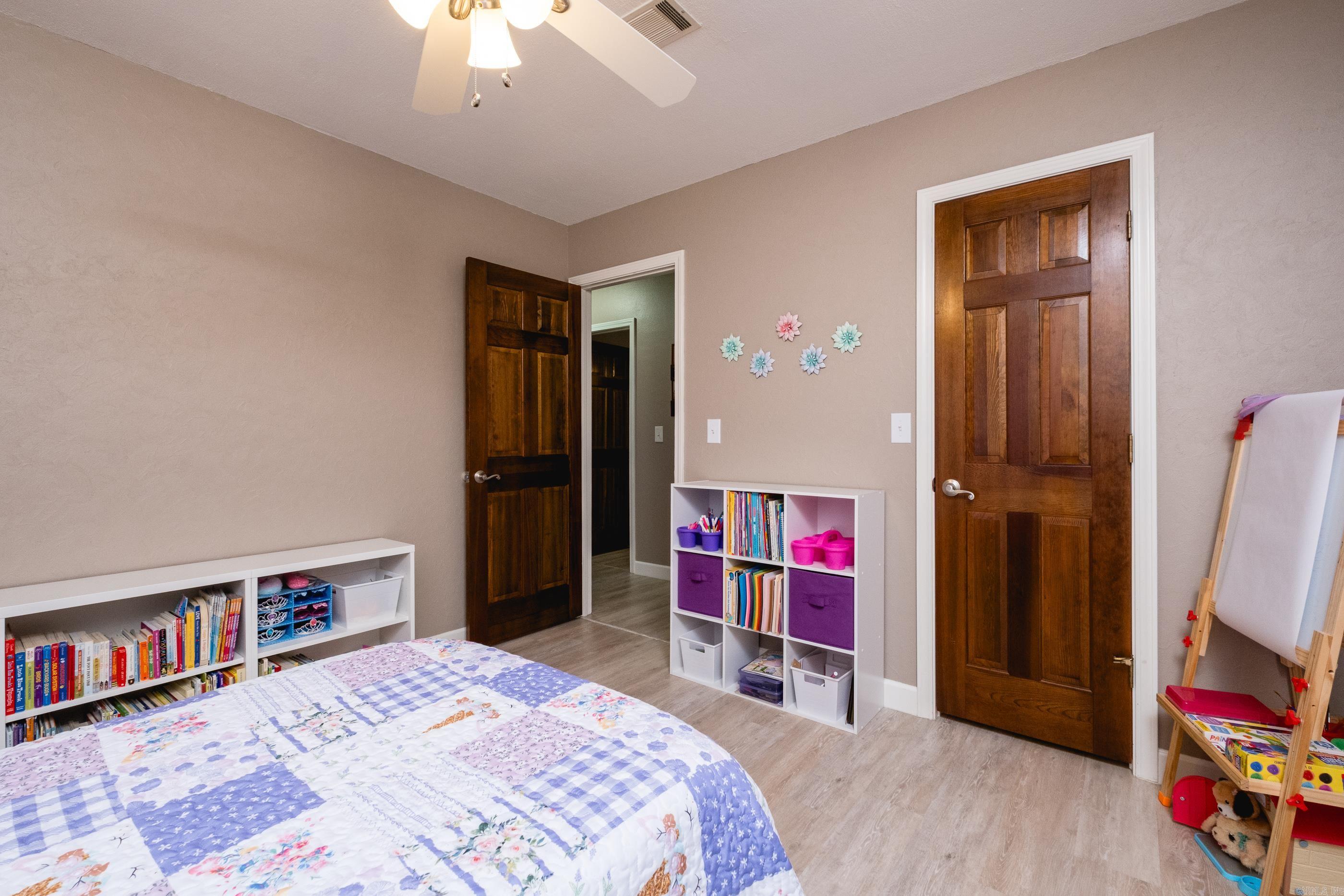 KIMBERLY MANOR ADDN - Residential