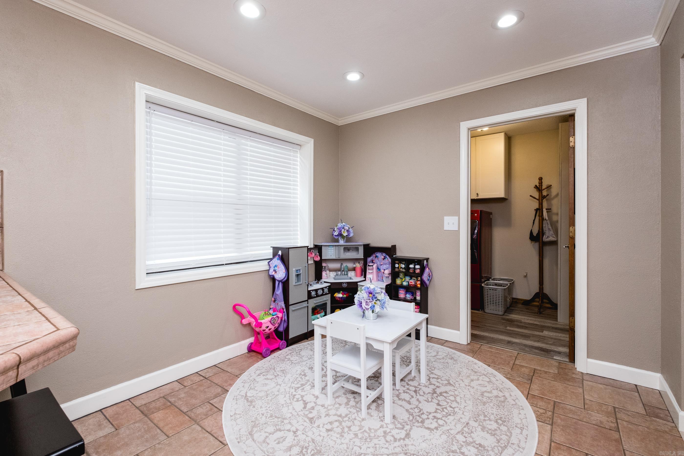 KIMBERLY MANOR ADDN - Residential