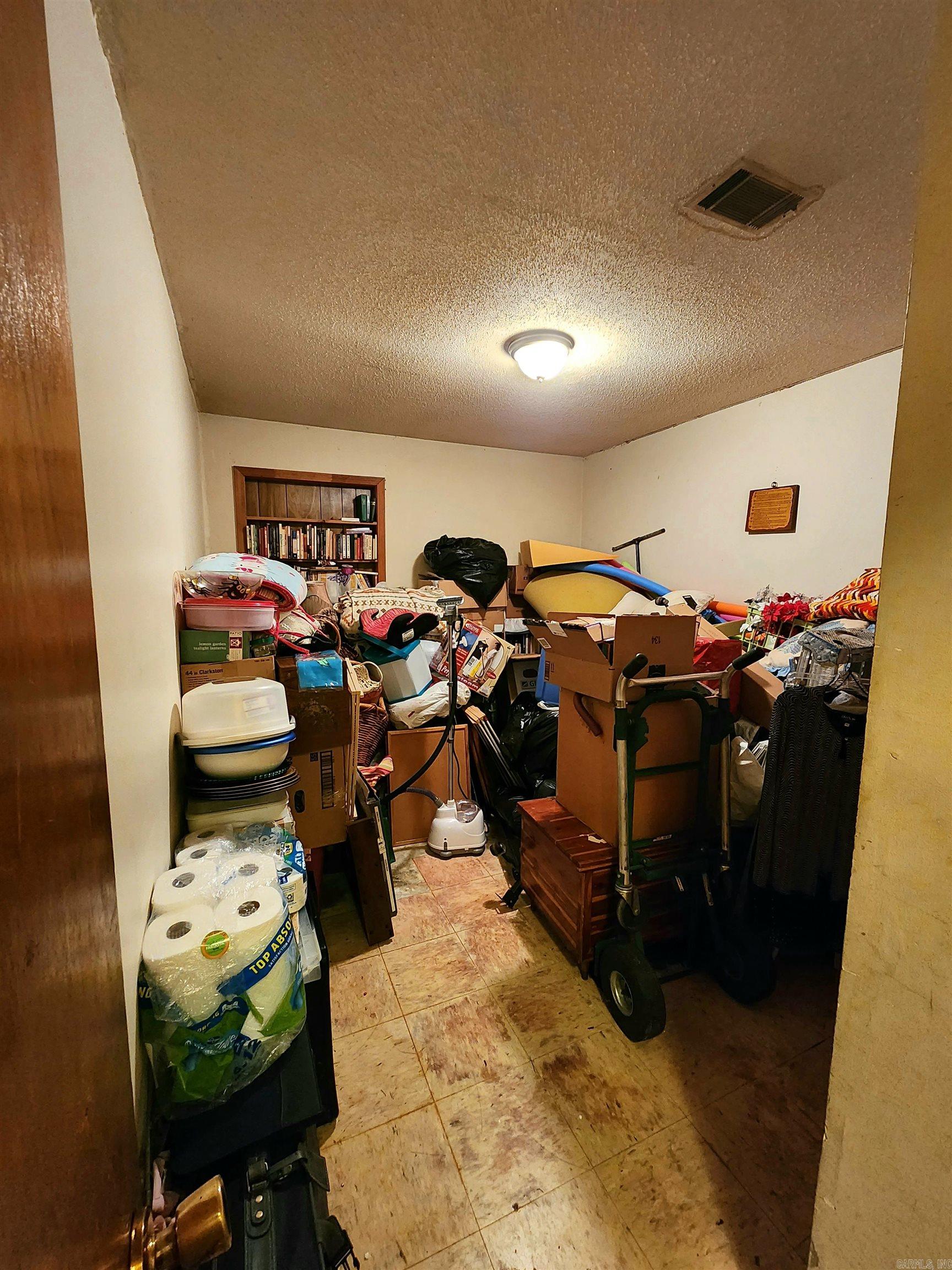 FAIRFIELD COVE - Residential