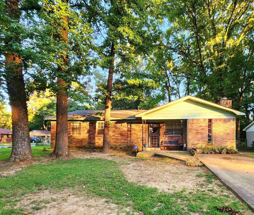 Looking for a spacious fixer upper?  This home sits on a huge leveled corner lot, 4bedrooms, 2 fullsize bath, greatroom host a woodburning fire place and the eat in kitchen is the perfect size for family dinners. The Primary room is huge with a walk in closet and full bath. The back yard is the perfect space for famiy time. Roof and ceiling fans installed in 2019, water heater 2018, guest bath updated in 2019, new toilet 2023. Home is sold as-is and is ready for your personalized touch!