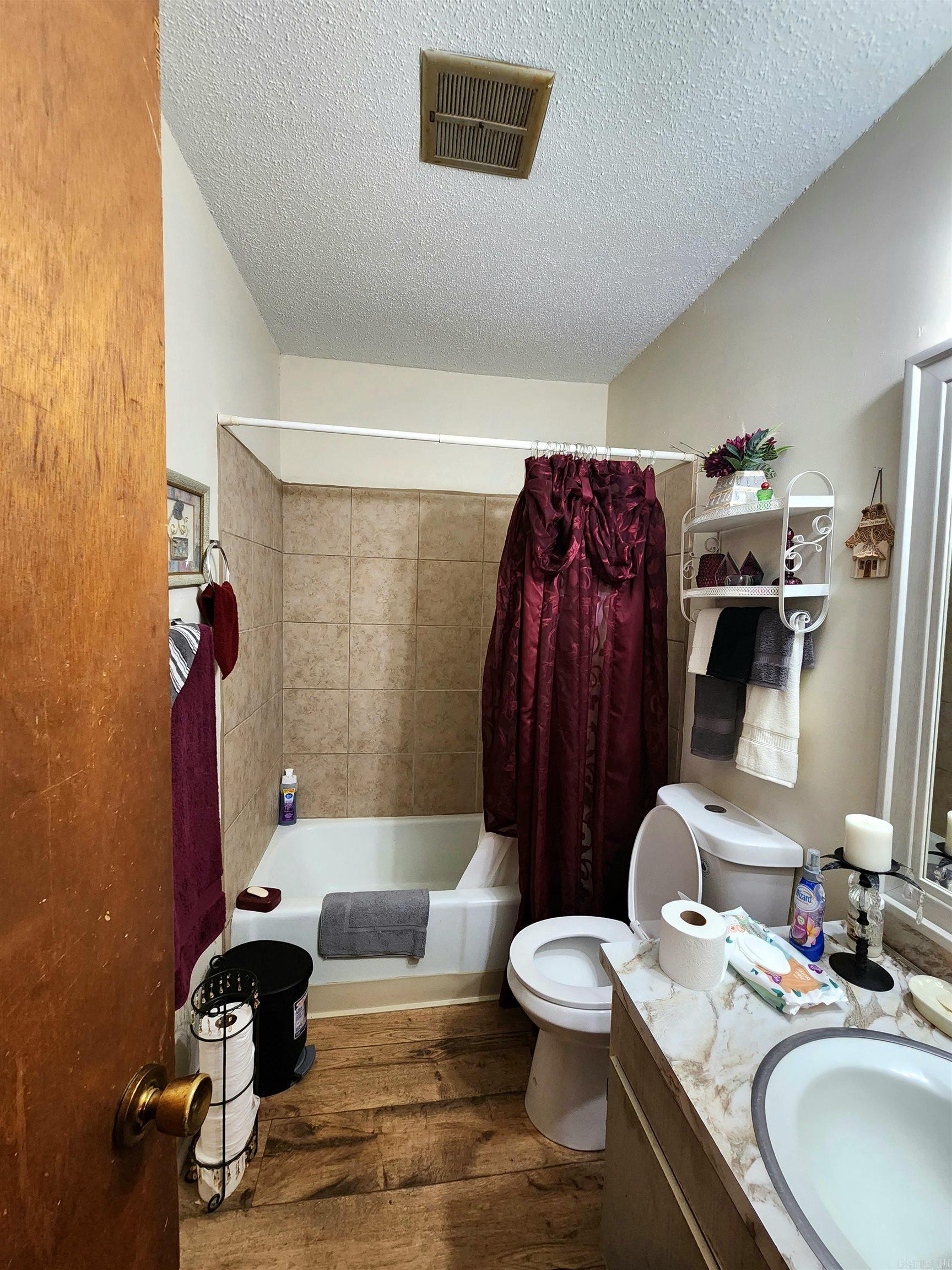 FAIRFIELD COVE - Residential