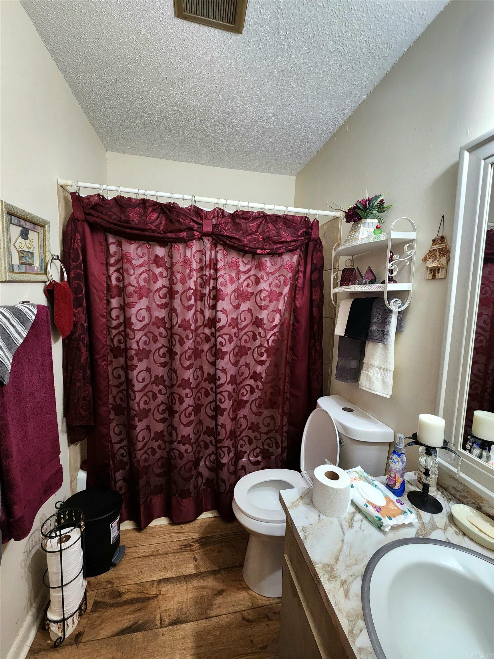 FAIRFIELD COVE - Residential