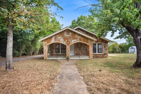 Photo of 1100 W Mcrae Avenue, Searcy, AR 72143 (MLS # 26042341)