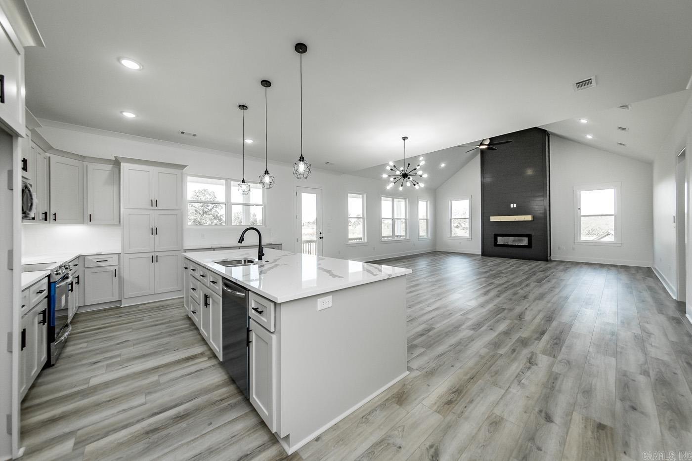 GREYSTONE - Residential