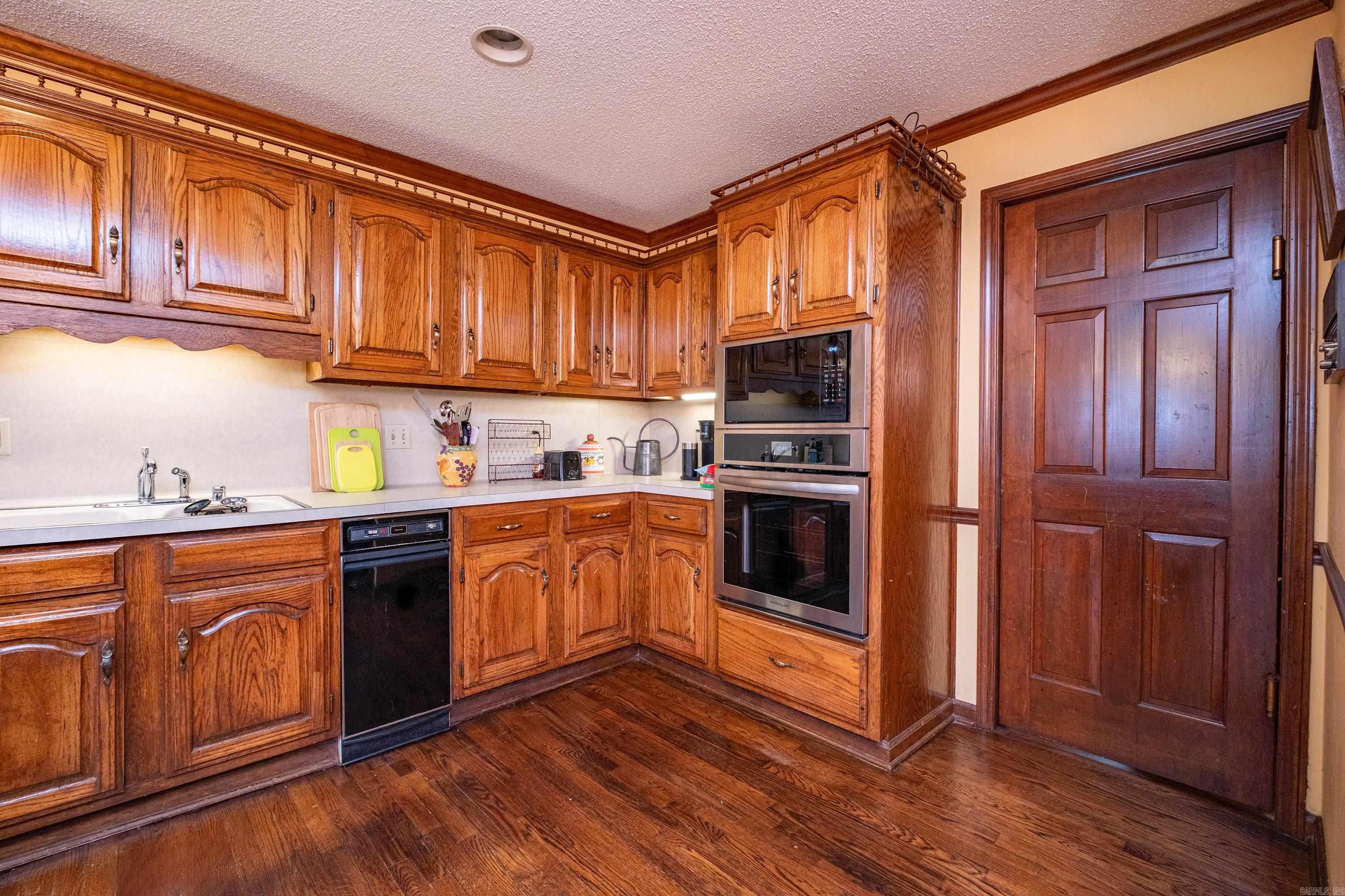 OVERBROOK - Residential