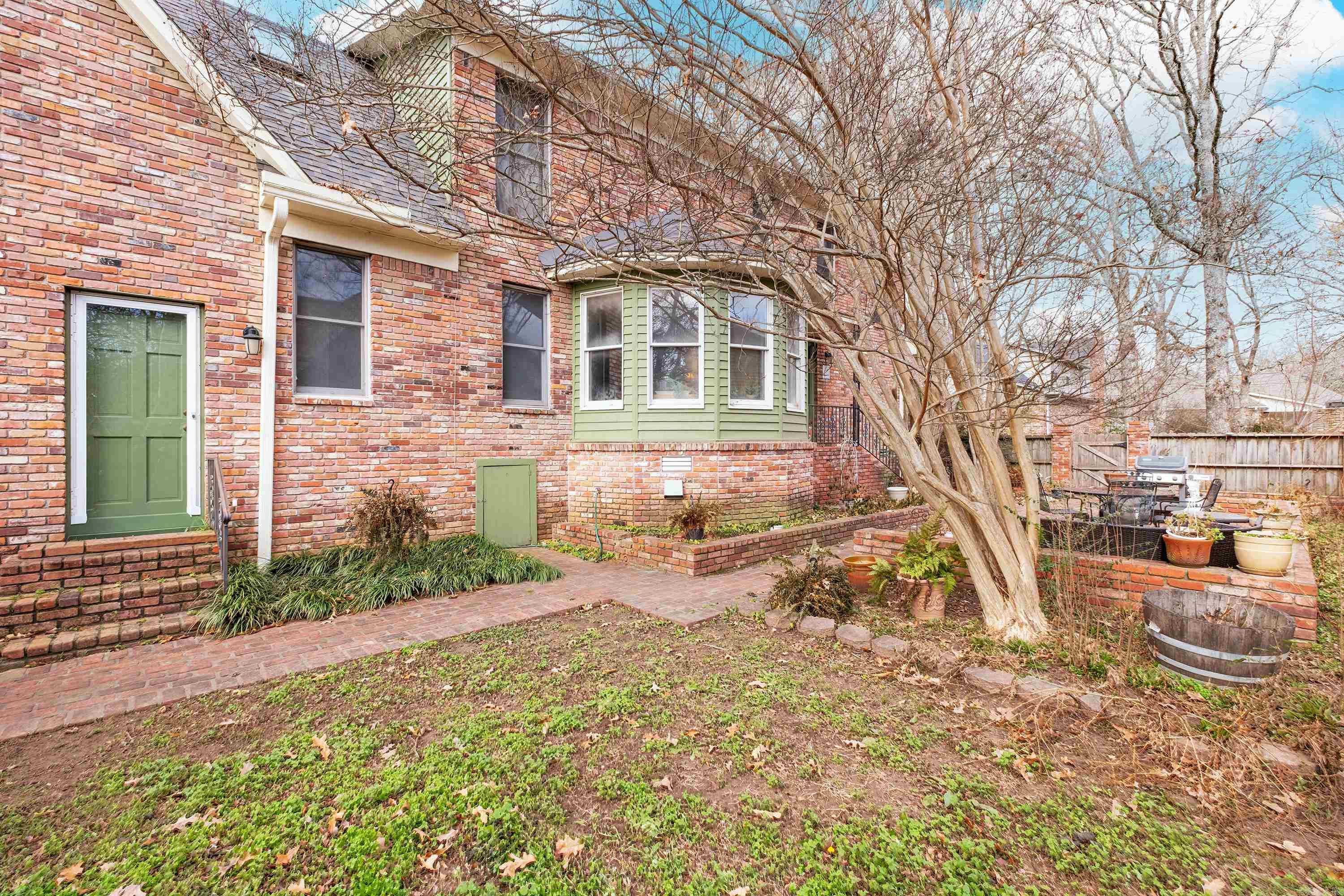 OVERBROOK - Residential