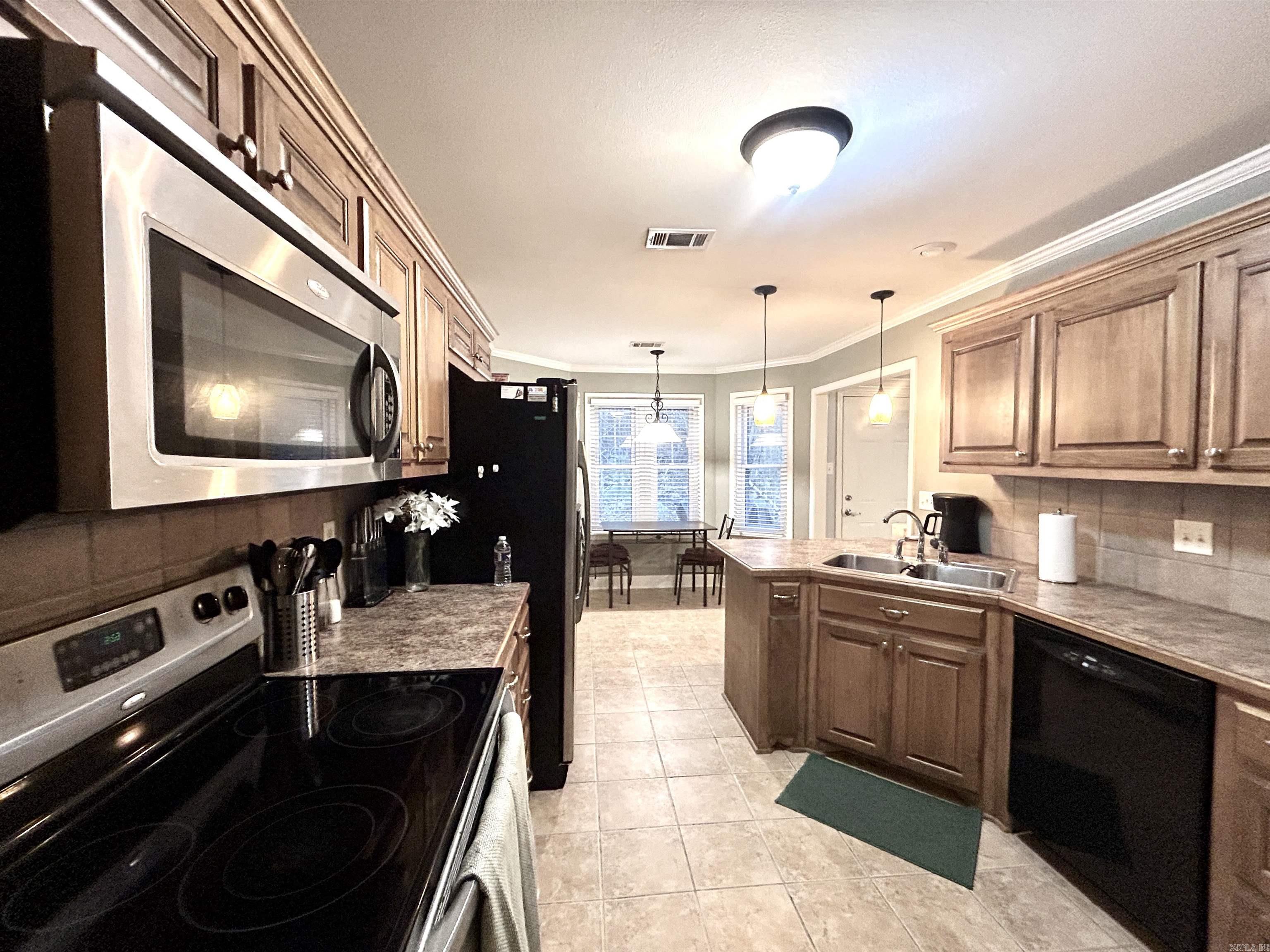 SHARON OAKS - Residential