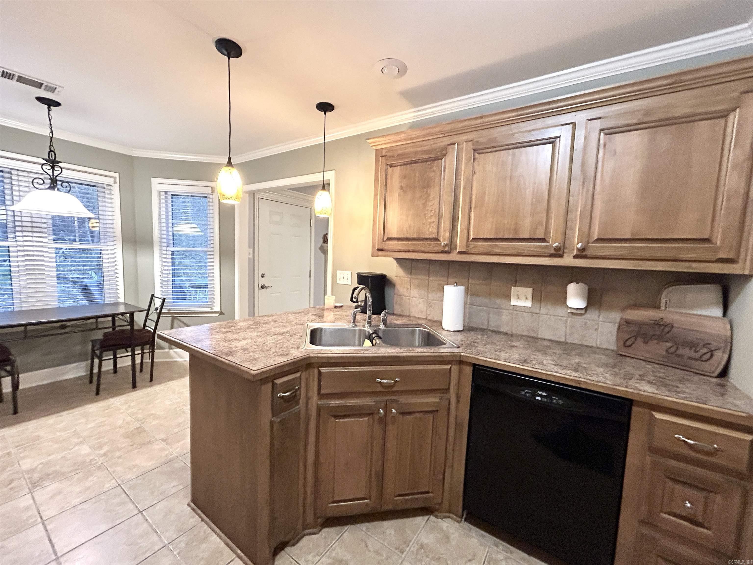 SHARON OAKS - Residential