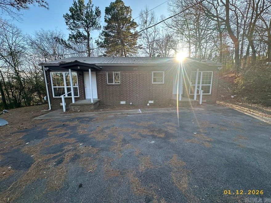 Don't miss out on this duplex with 2 bedrooms, 1 bath per side, each also with living room, kitchen, laundry closet and deck.  HUD Owned Property, Case #031-575304, agents please READ confidential remarks for showing instructions and offer submission information. Seller does not have any prior rent or expense records.