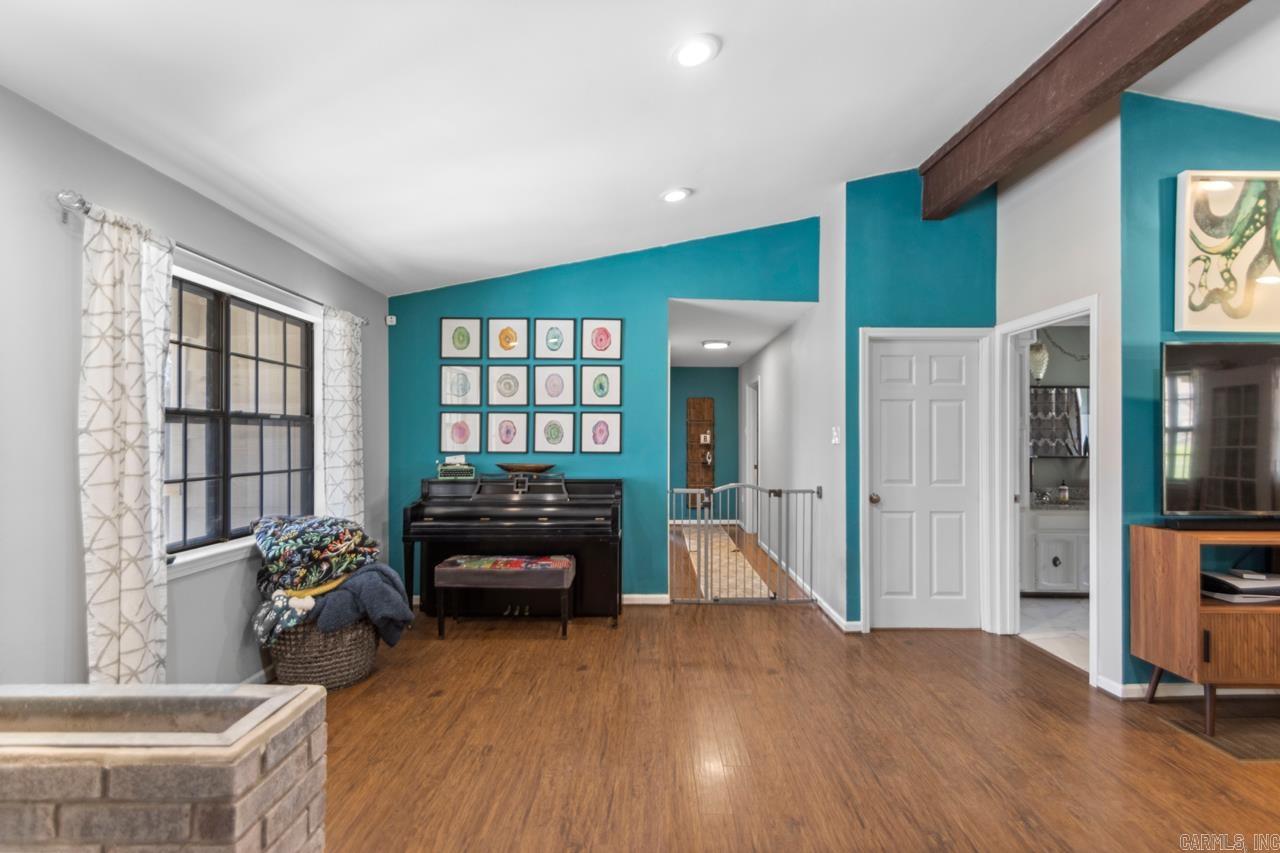 CHICOPEE - Residential