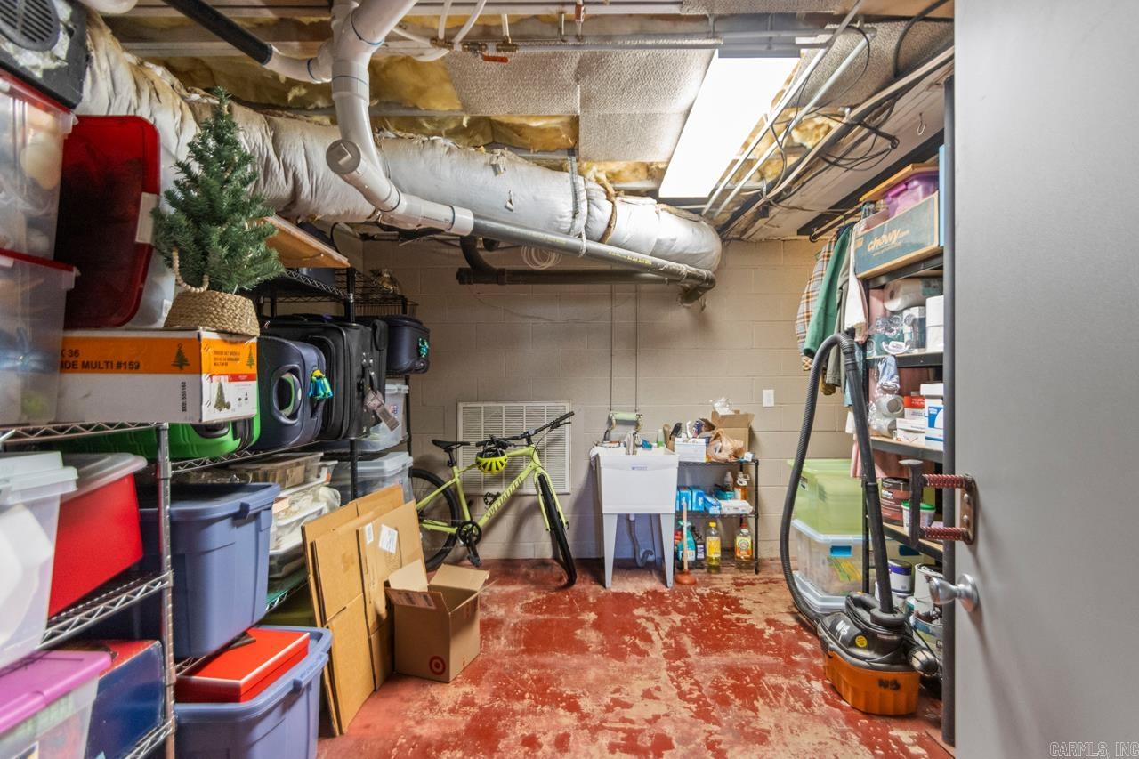 CHICOPEE - Residential