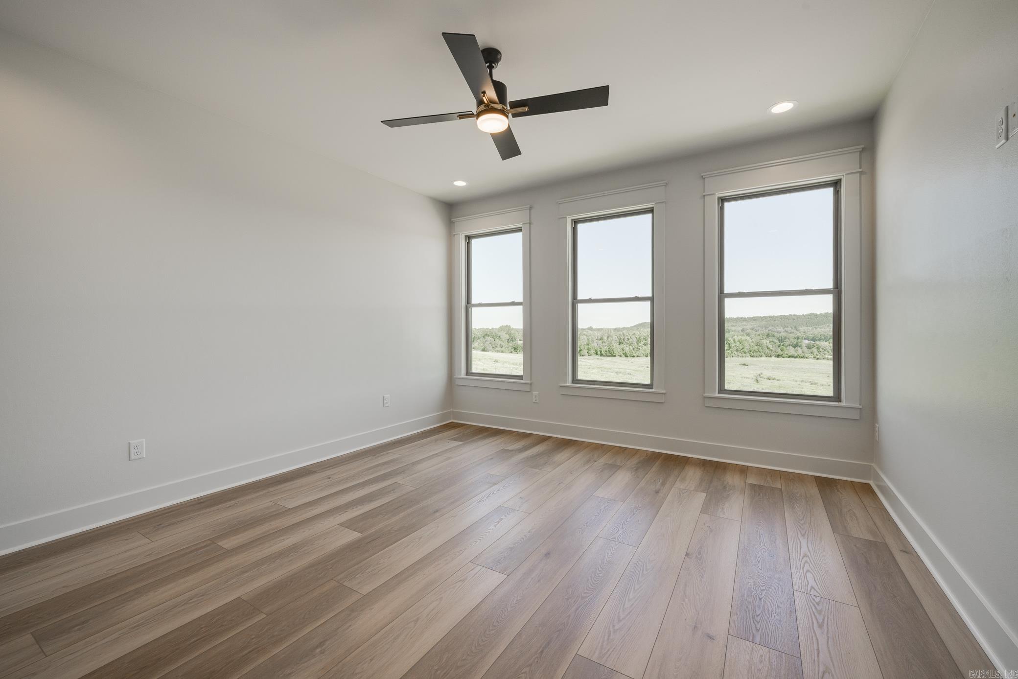 REYNOLDS RIDGE - Residential