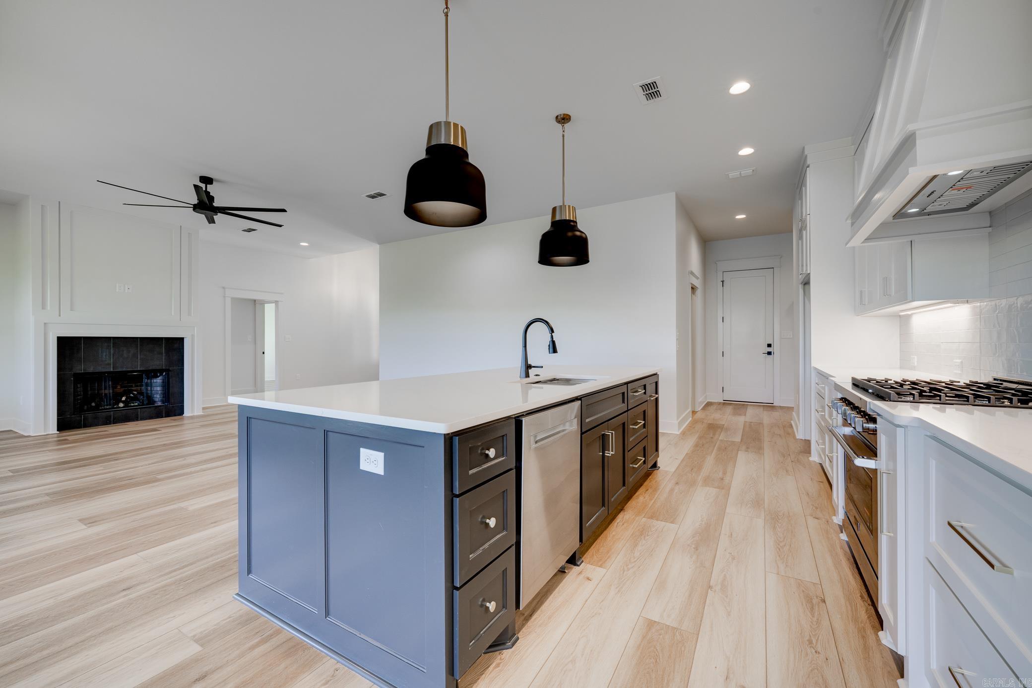 REYNOLDS RIDGE - Residential