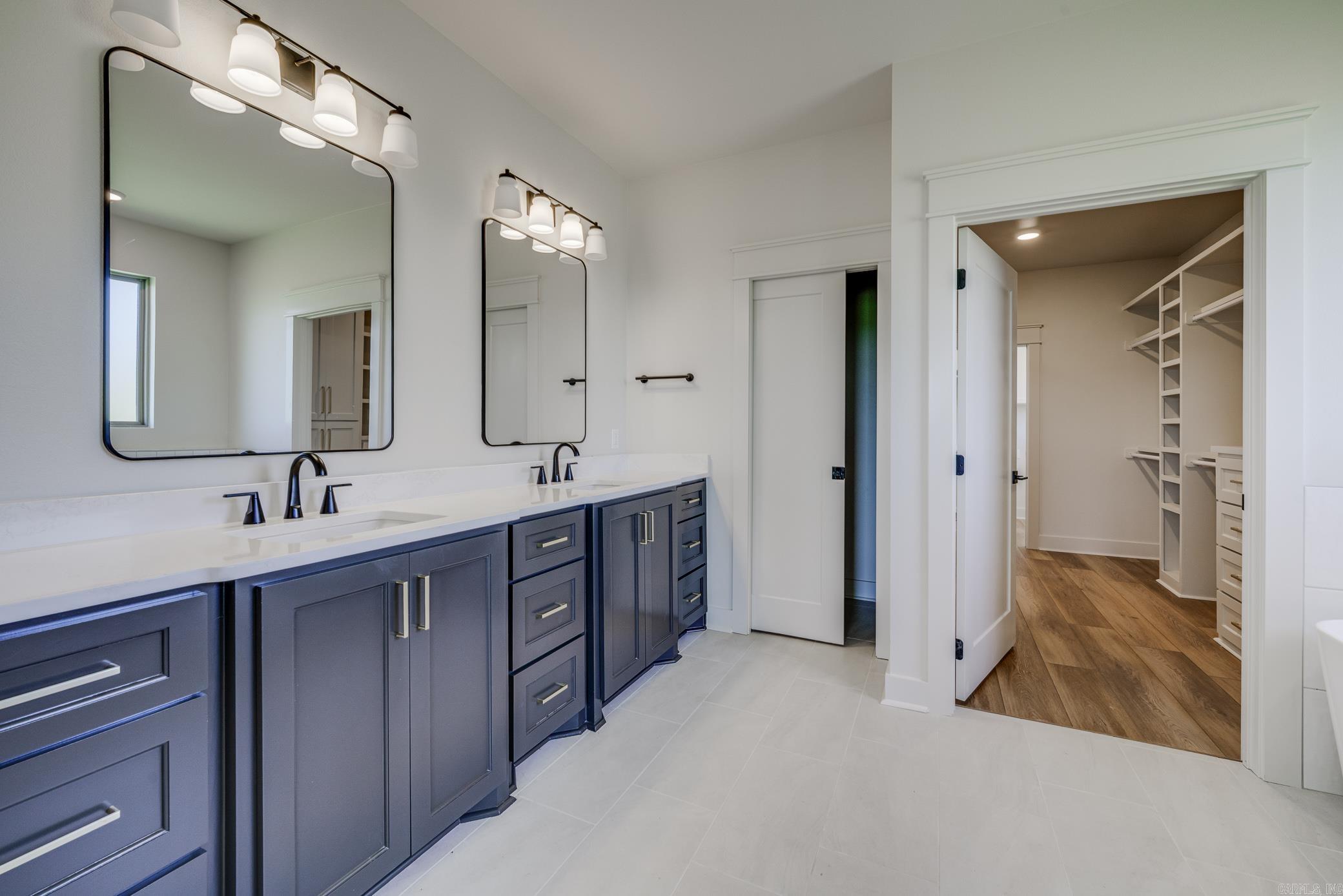 REYNOLDS RIDGE - Residential