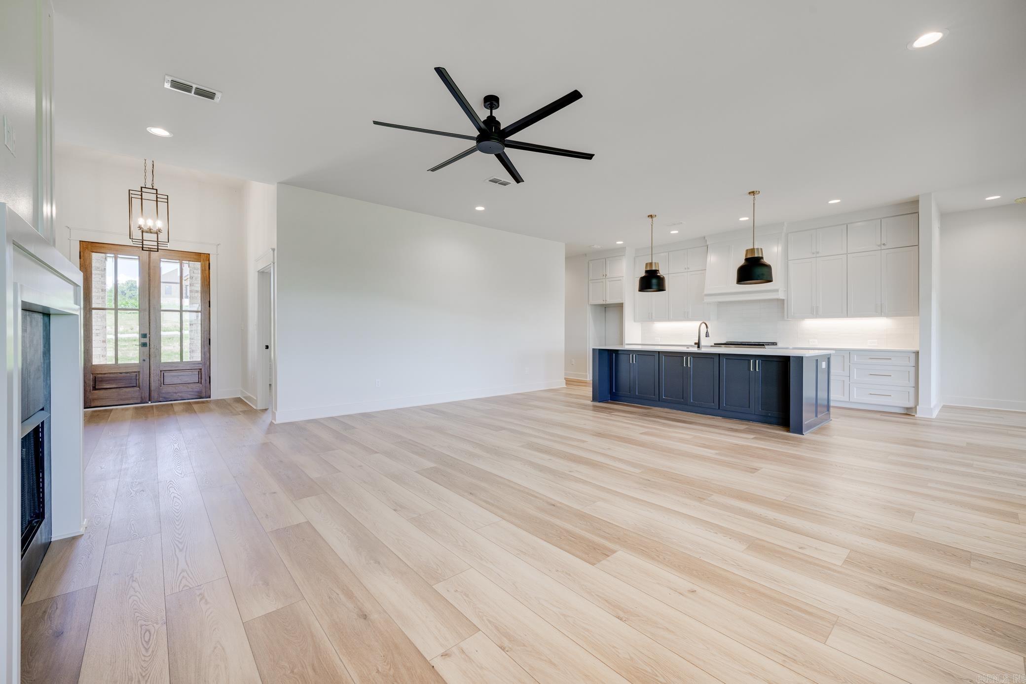 REYNOLDS RIDGE - Residential