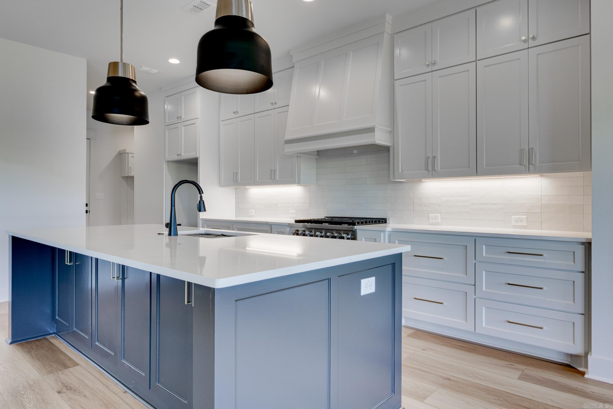 REYNOLDS RIDGE - Residential