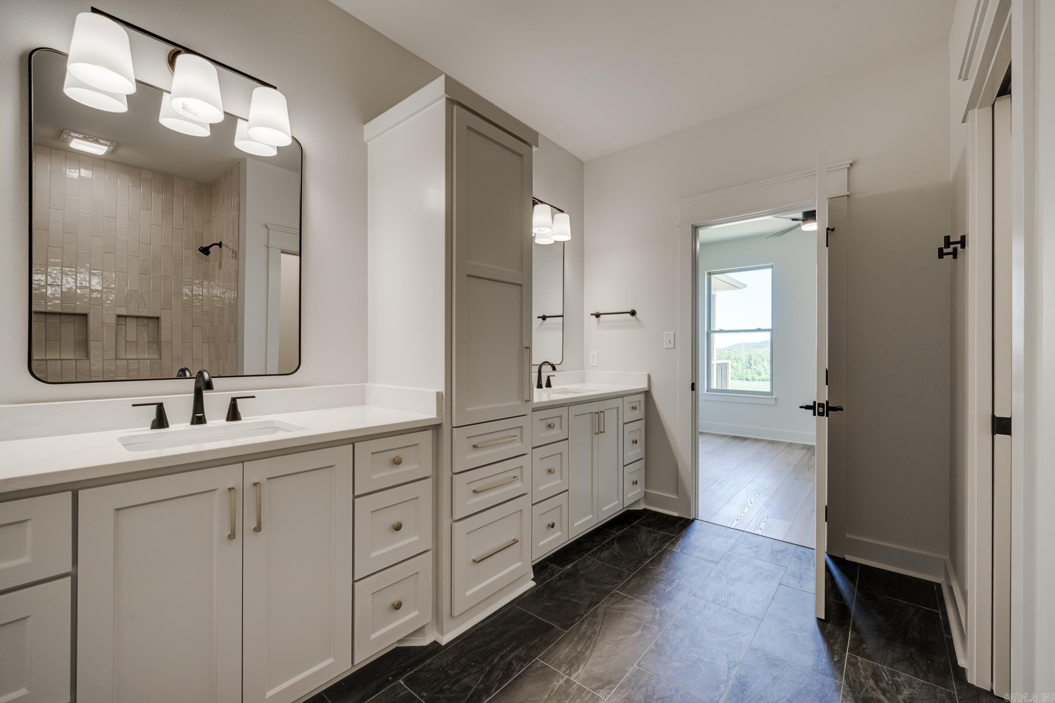 REYNOLDS RIDGE - Residential