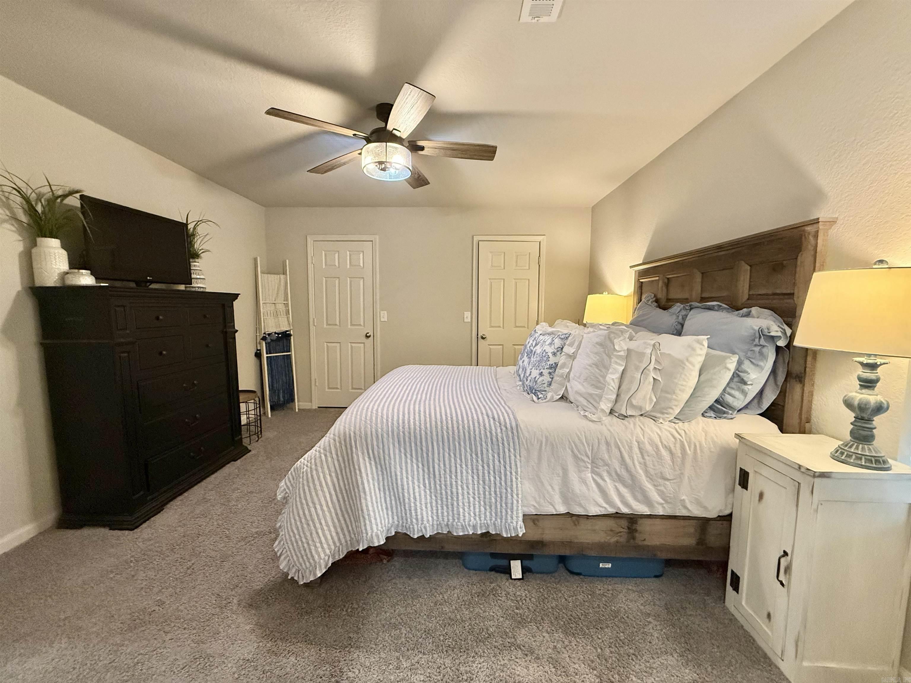 PARKWAY MEADOWS - Residential