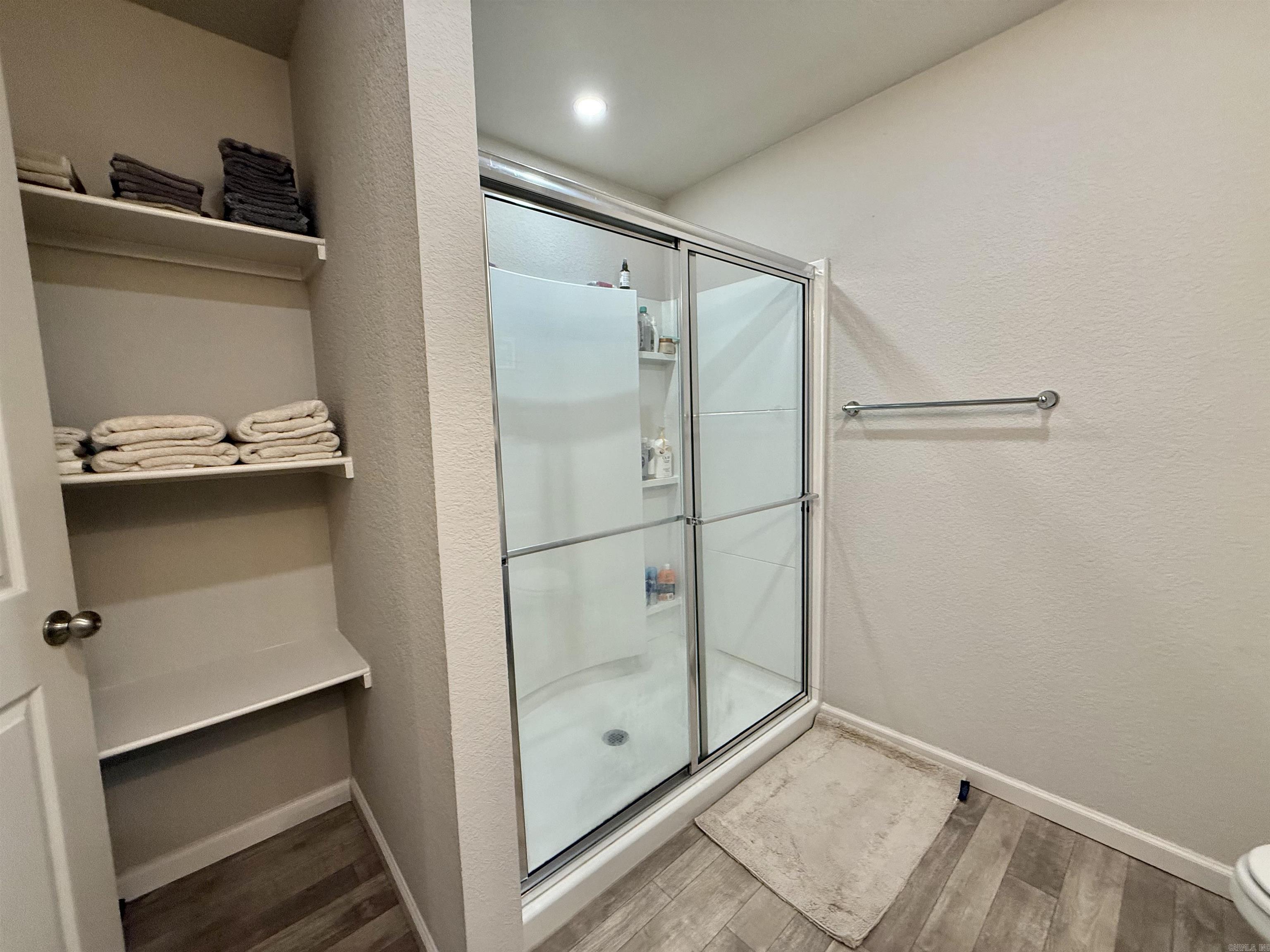 PARKWAY MEADOWS - Residential