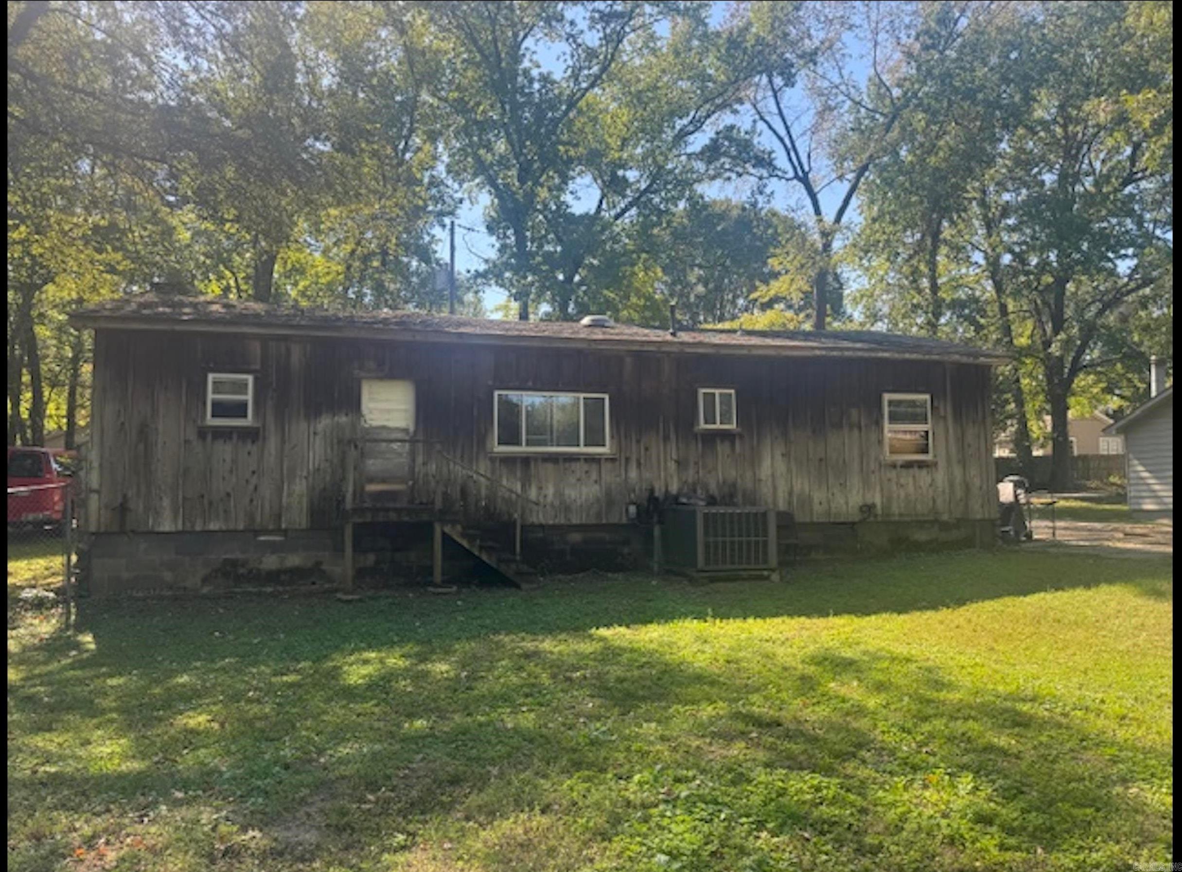 ORIGINAL TOWN-BRYANT - Residential