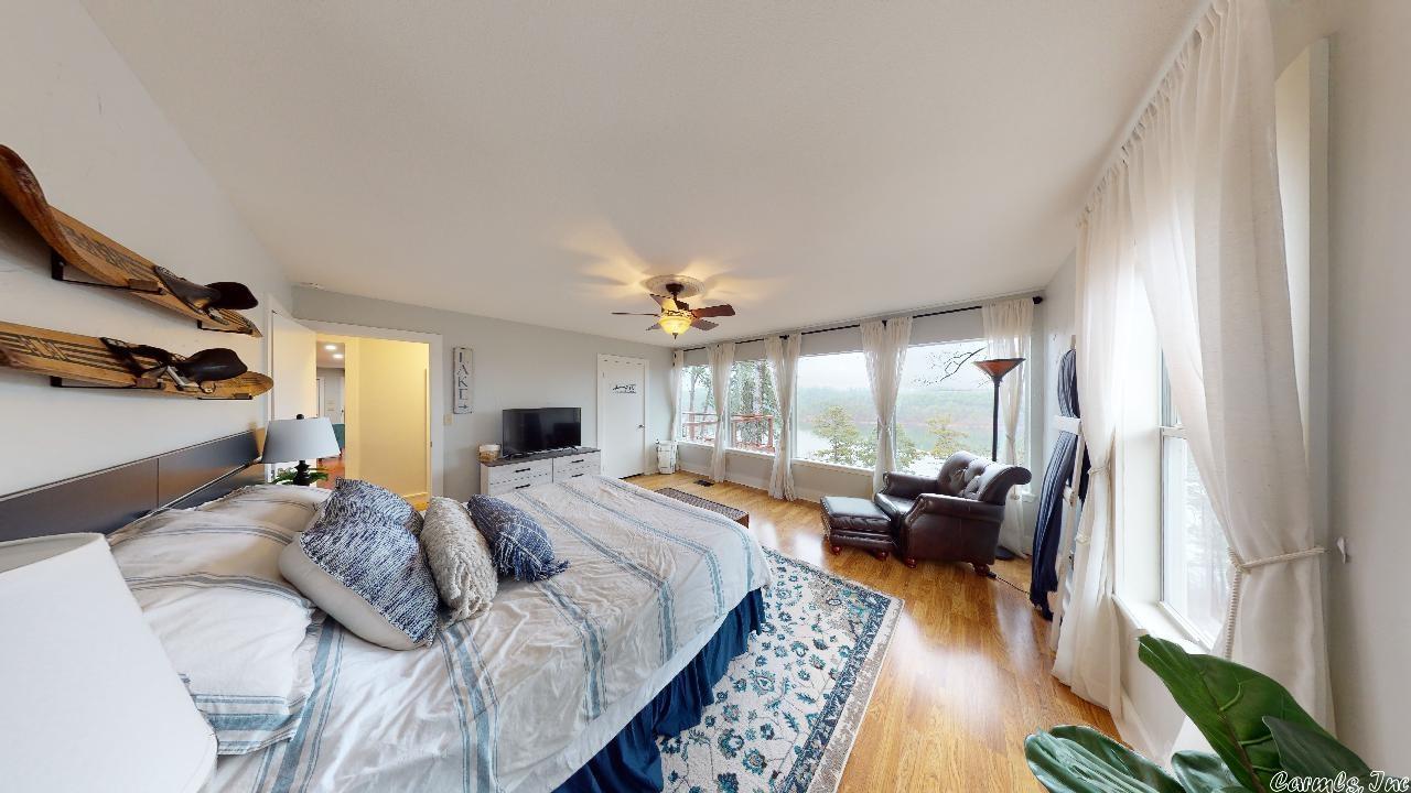 COWHIDE COVE HOME - Residential