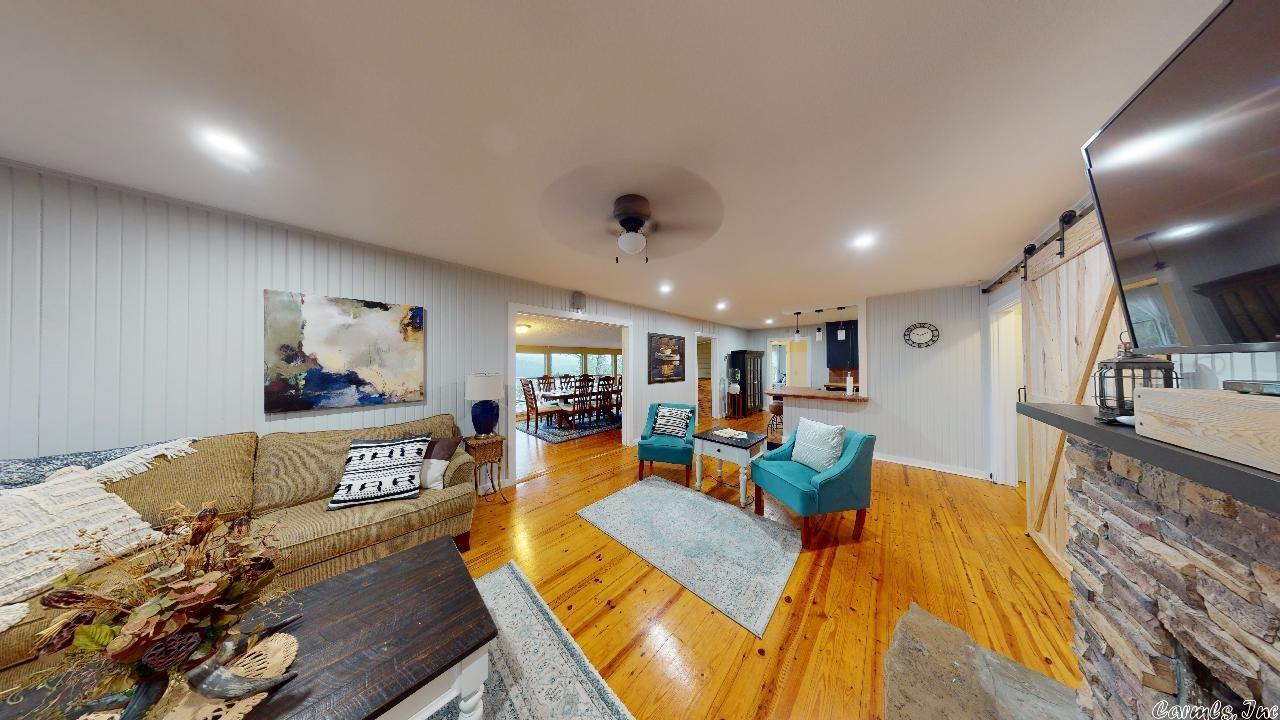 COWHIDE COVE HOME - Residential