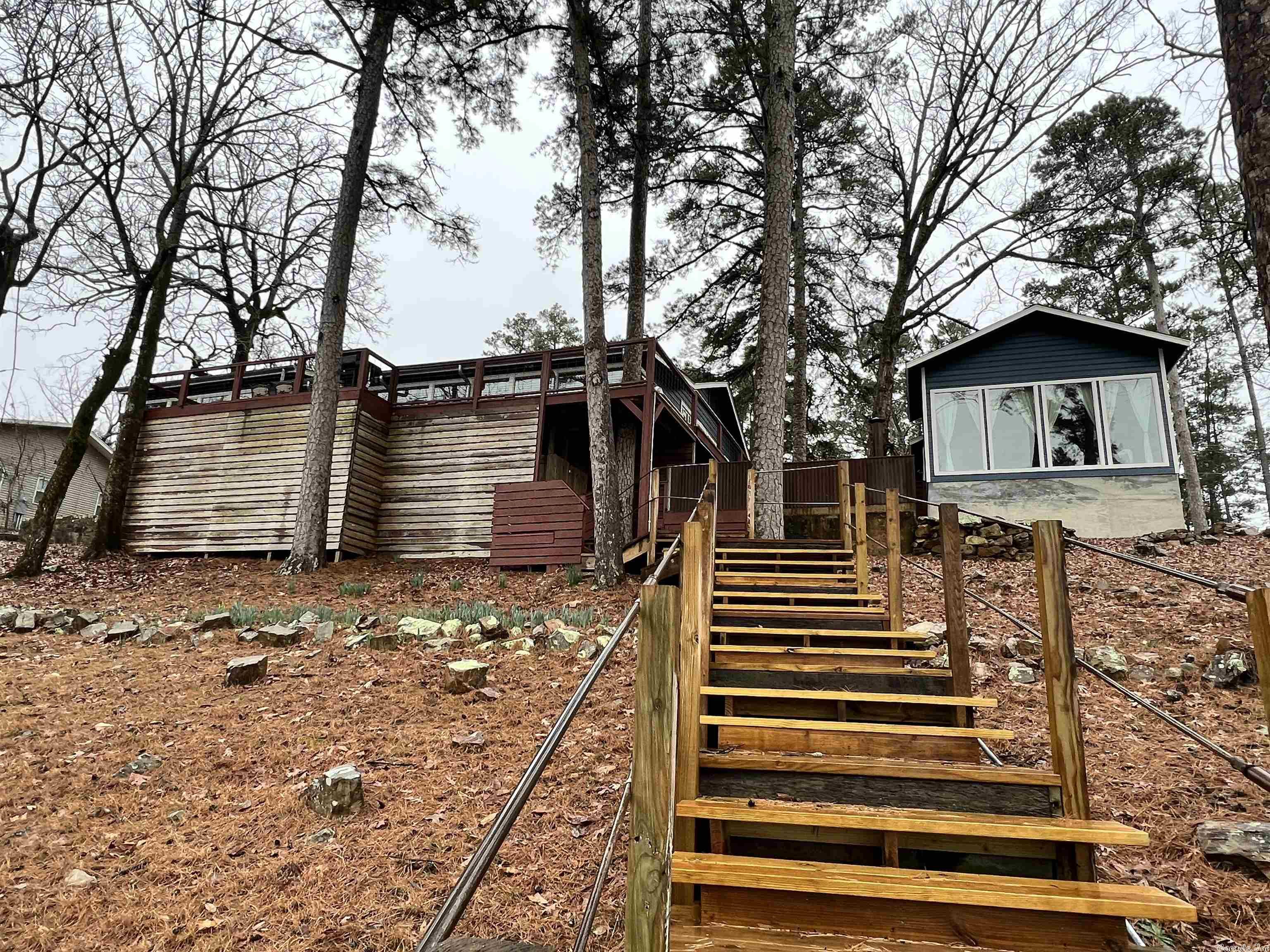 COWHIDE COVE HOME - Residential