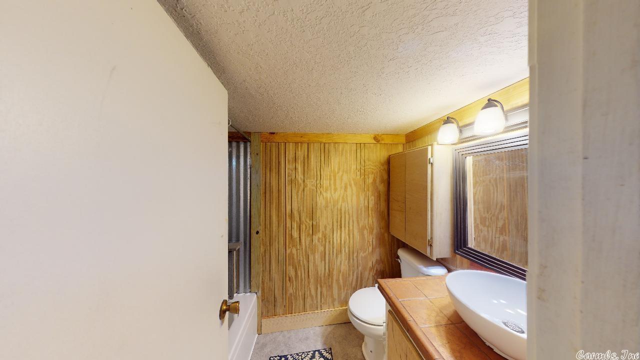 COWHIDE COVE HOME - Residential