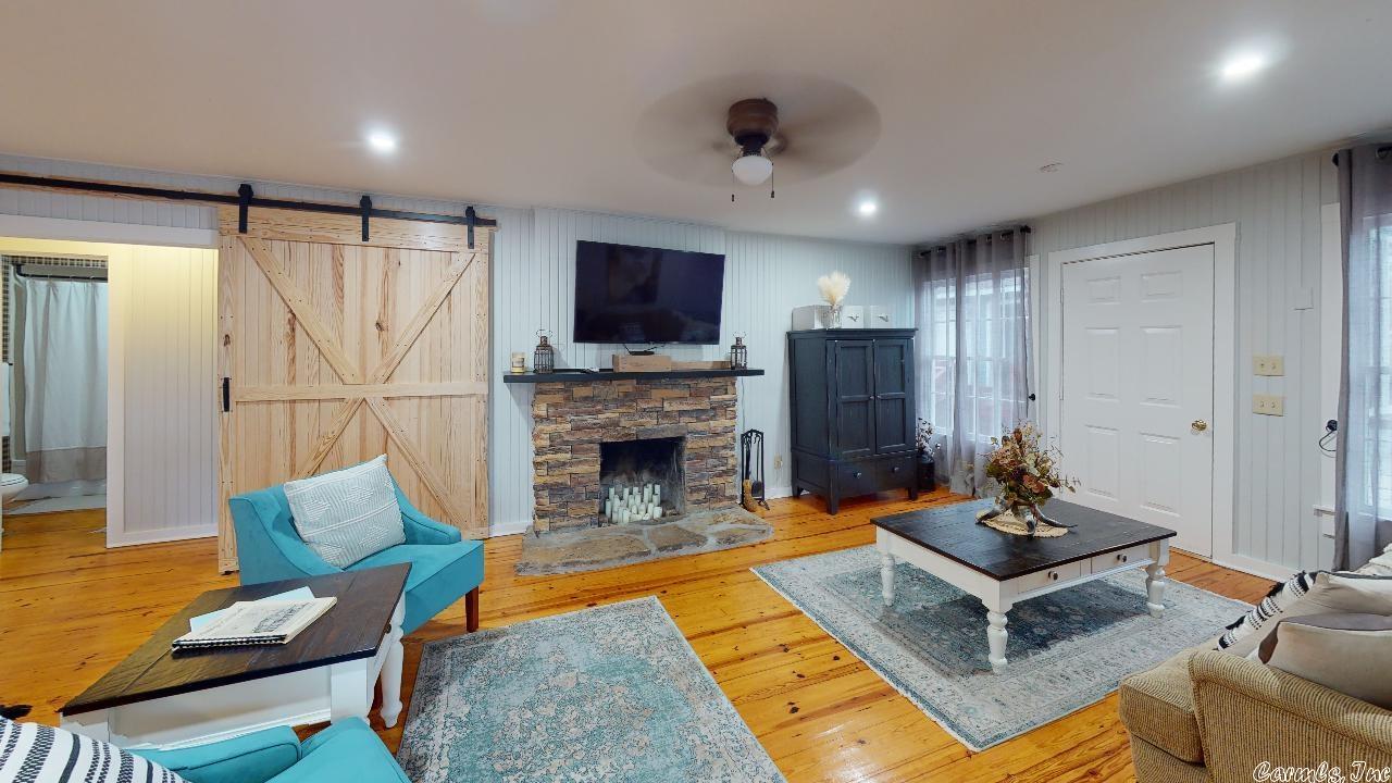 COWHIDE COVE HOME - Residential