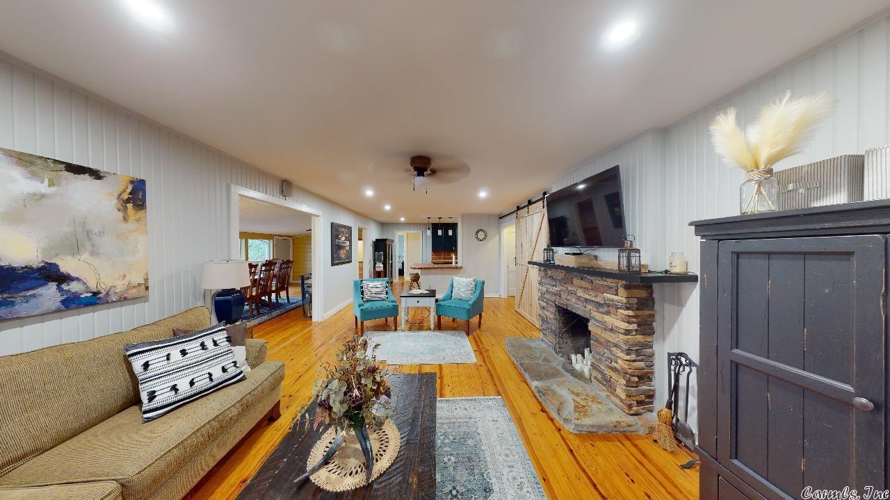 COWHIDE COVE HOME - Residential