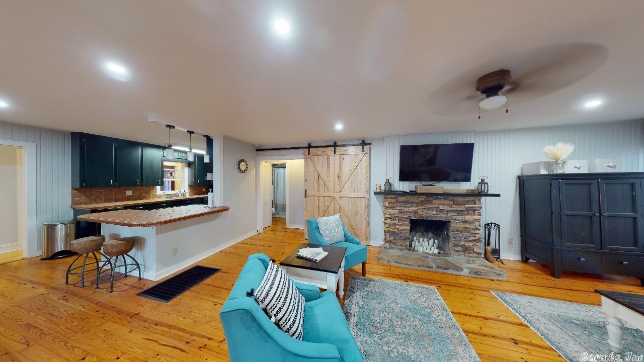 COWHIDE COVE HOME - Residential