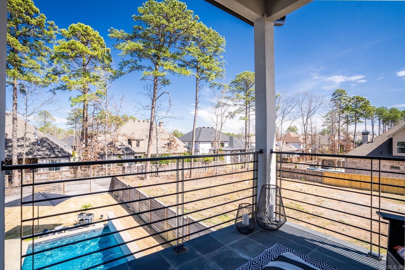 CHENAL VALLEY "ENSBURY PLACE" - Residential