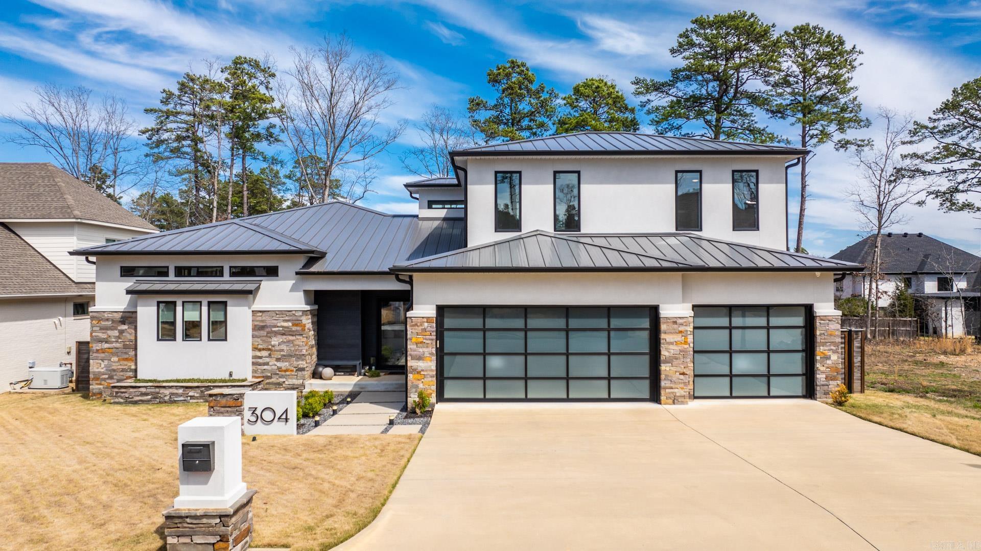 CHENAL VALLEY "ENSBURY PLACE" - Residential