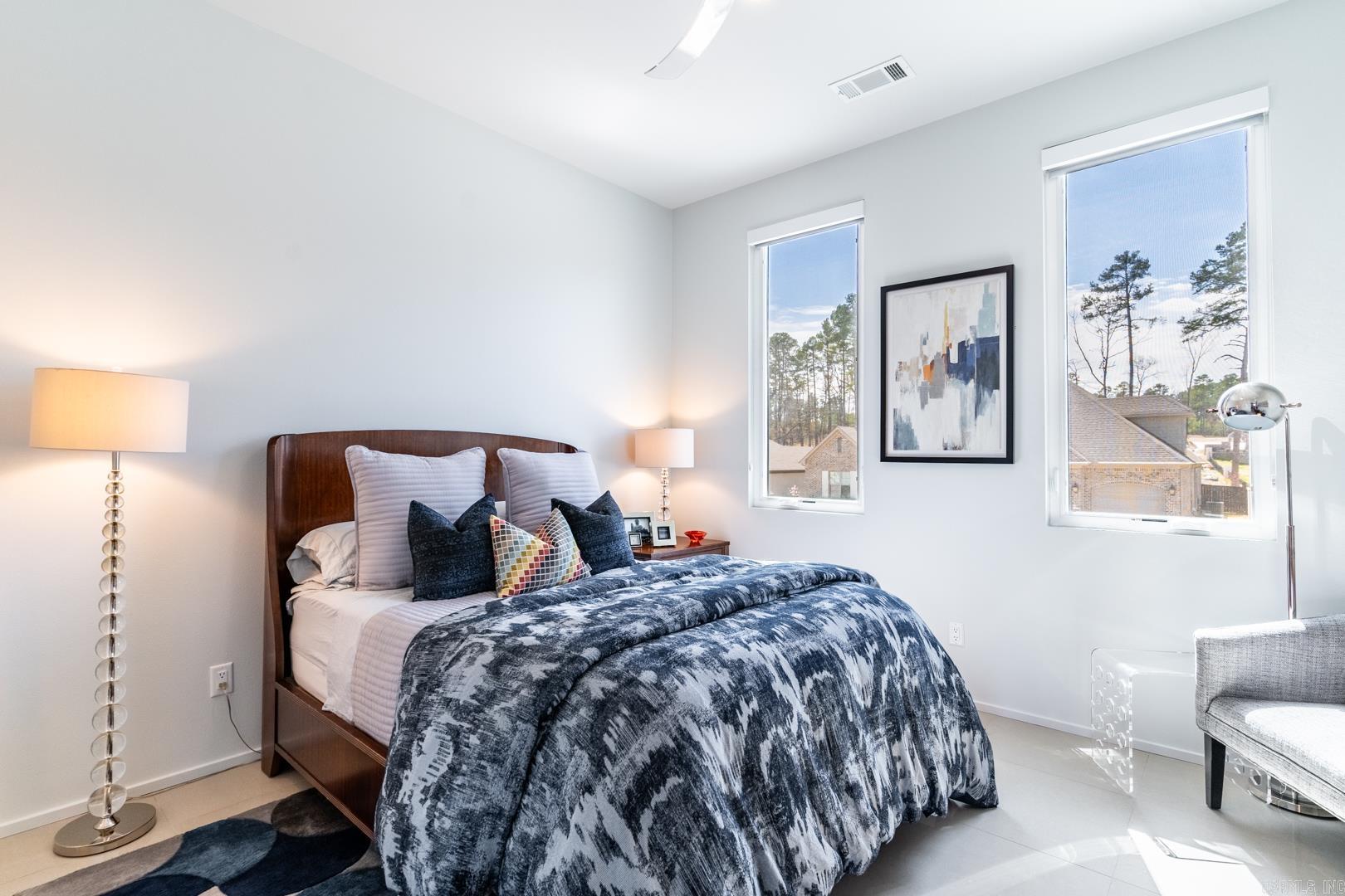 CHENAL VALLEY "ENSBURY PLACE" - Residential