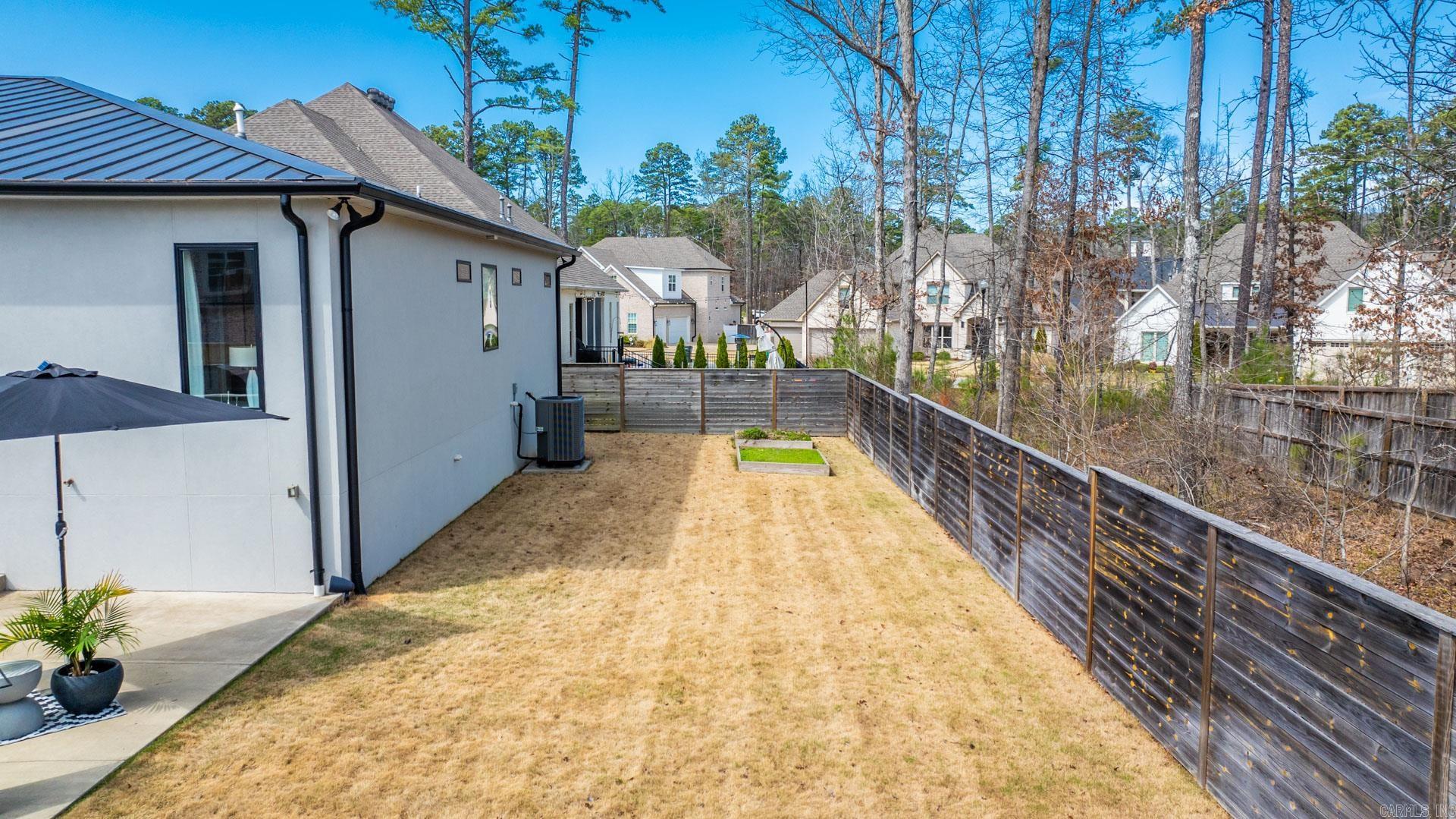 CHENAL VALLEY "ENSBURY PLACE" - Residential