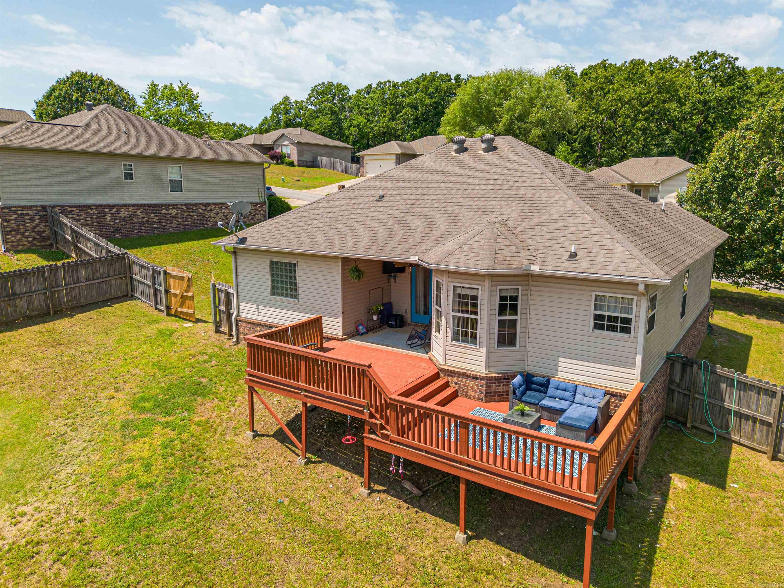 WEATHERING HEIGHTS - Residential