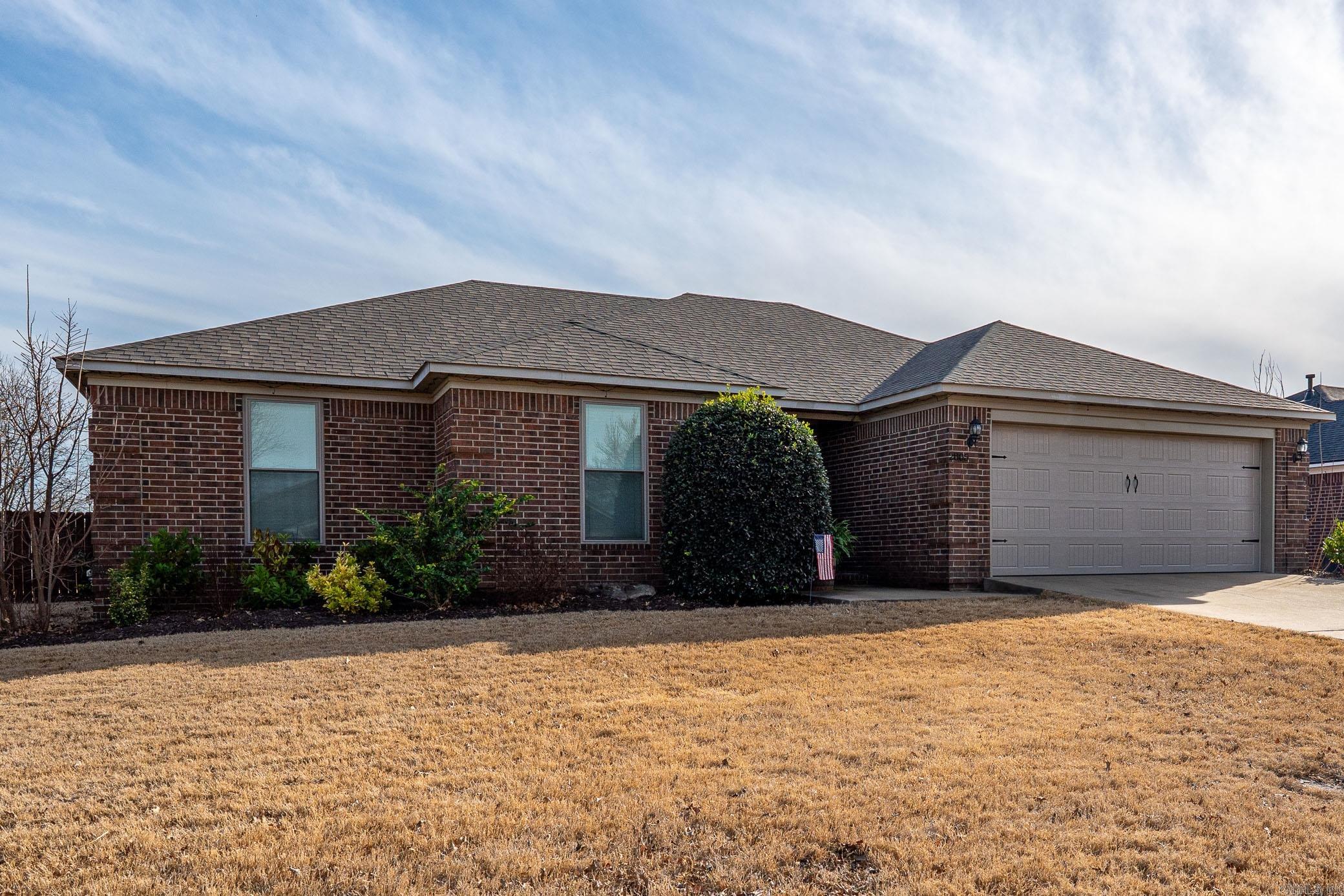 JUSTIN PLACE - Residential