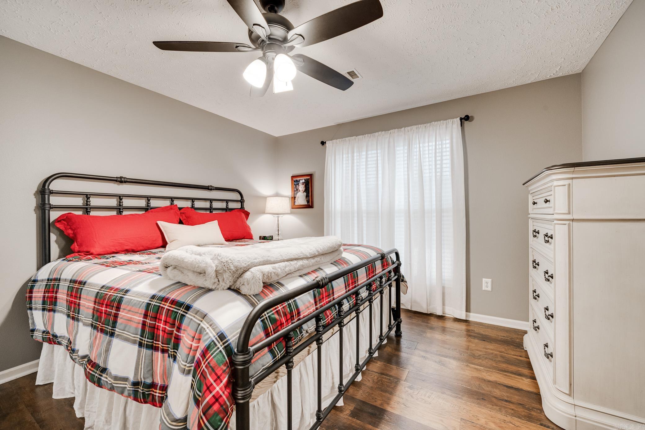 JUSTIN PLACE - Residential