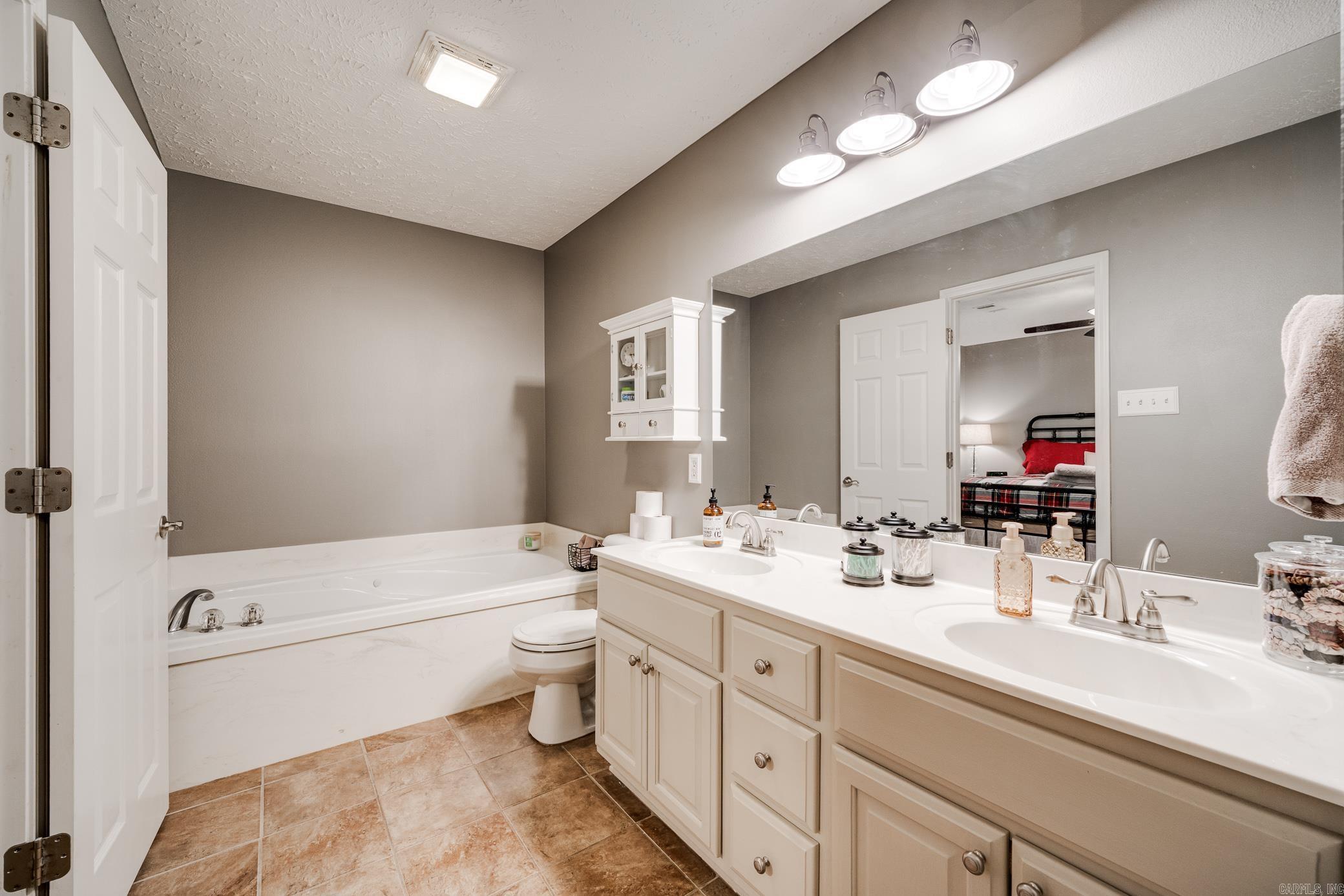 JUSTIN PLACE - Residential